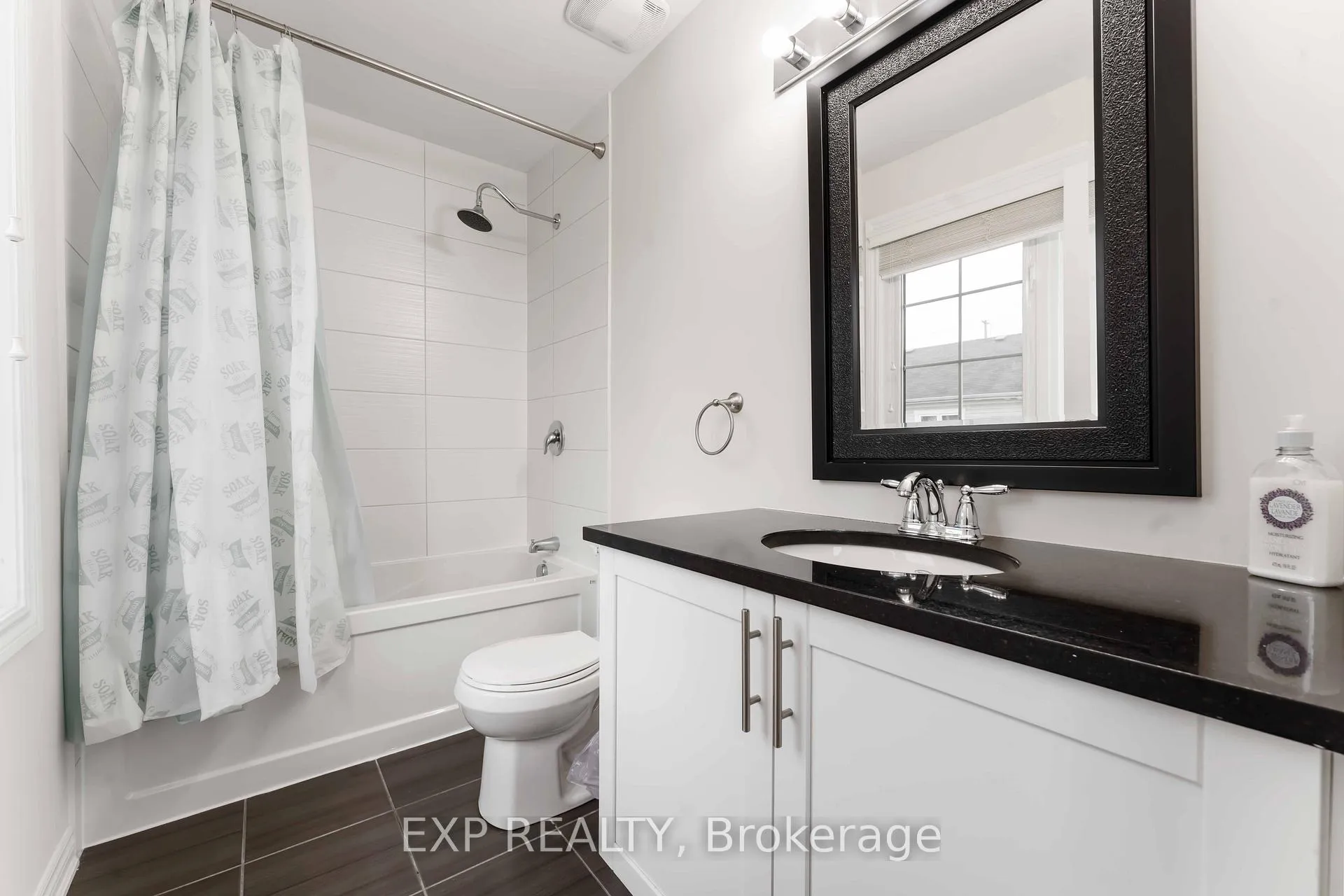 Photo 19 of 226 Par-La-Ville Circle, Ottawa, Stittsville (North) — HOMEH