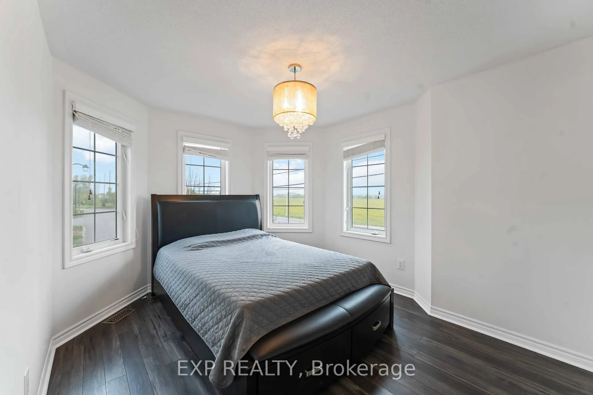 Photo 23 of 226 Par-La-Ville Circle, Ottawa, Stittsville (North) — HOMEH