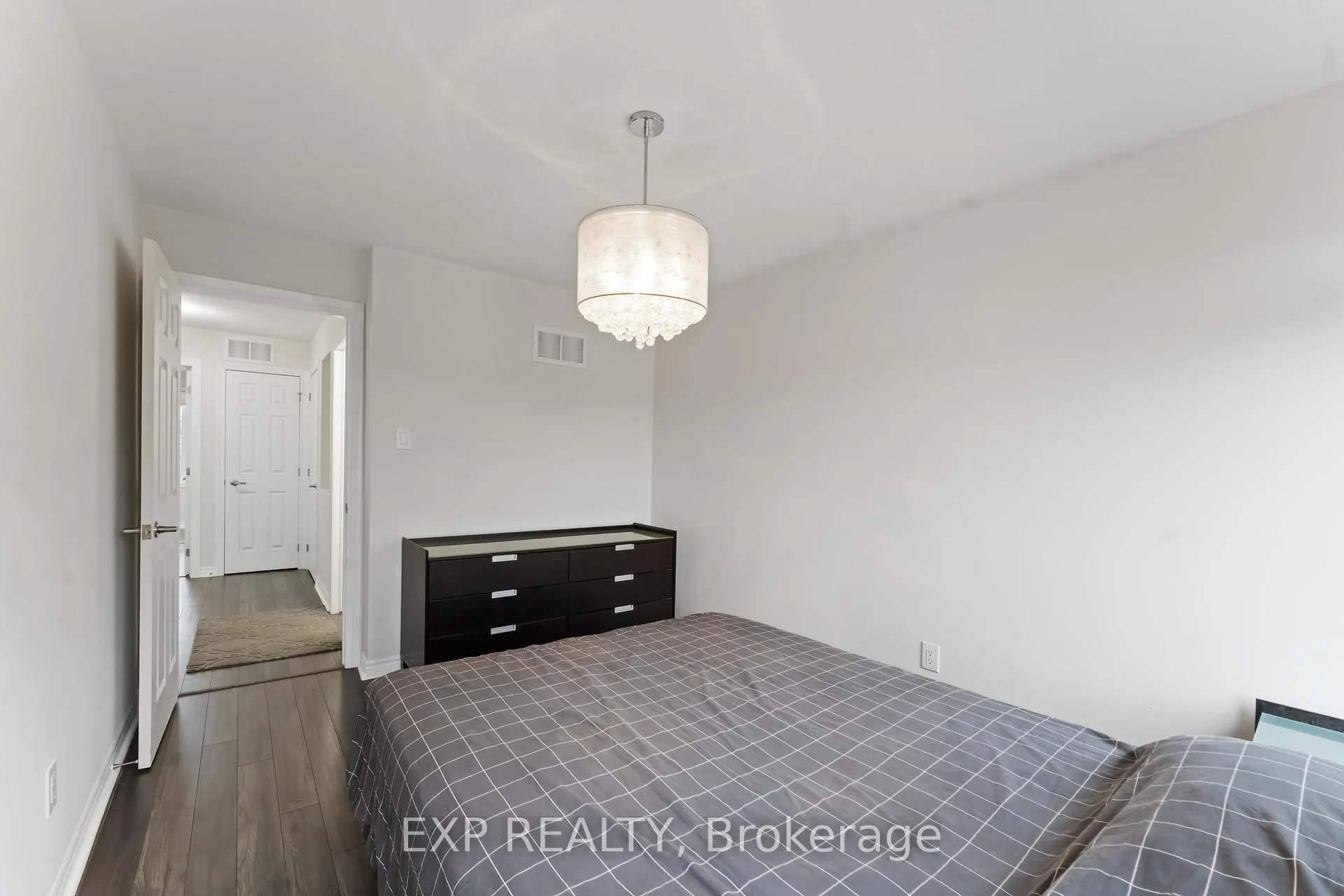 Photo 27 of 226 Par-La-Ville Circle, Ottawa, Stittsville (North) — HOMEH