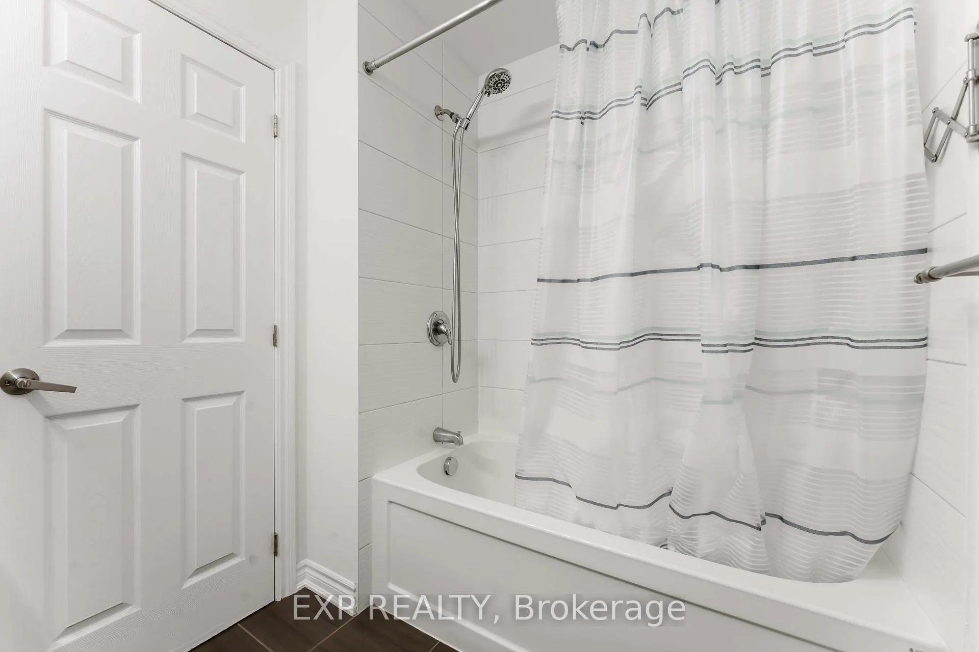 Photo 31 of 226 Par-La-Ville Circle, Ottawa, Stittsville (North) — HOMEH