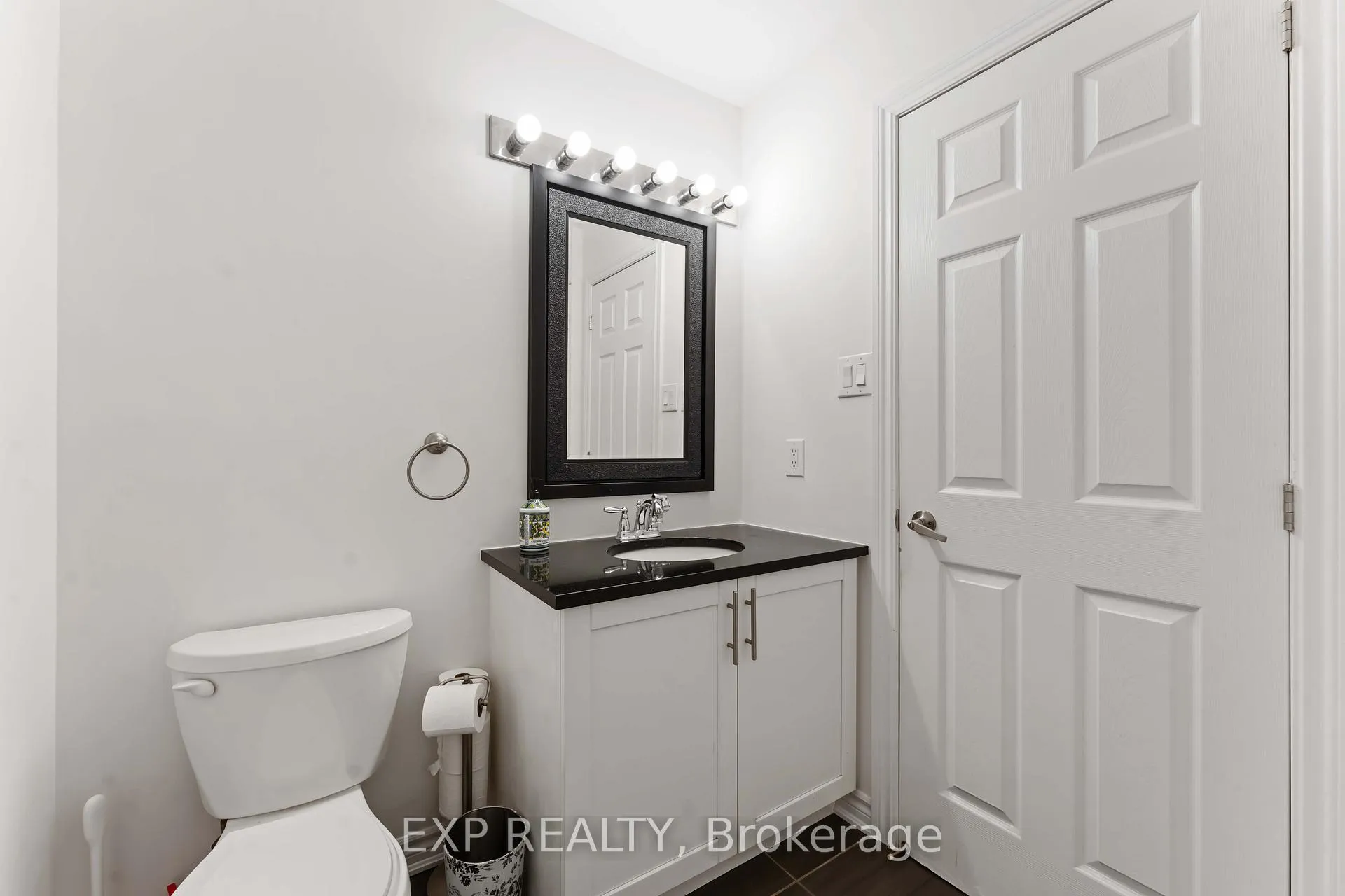 Photo 32 of 226 Par-La-Ville Circle, Ottawa, Stittsville (North) — HOMEH