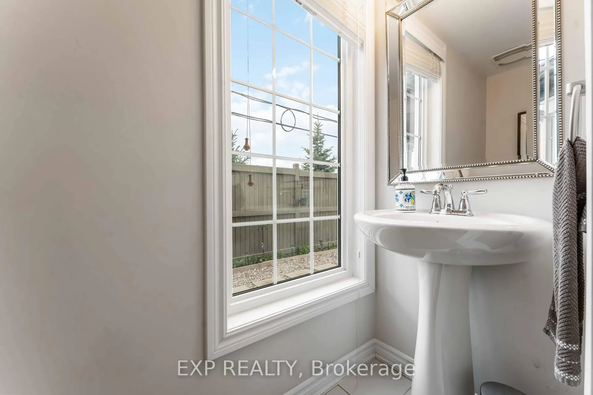 Photo 34 of 226 Par-La-Ville Circle, Ottawa, Stittsville (North) — HOMEH
