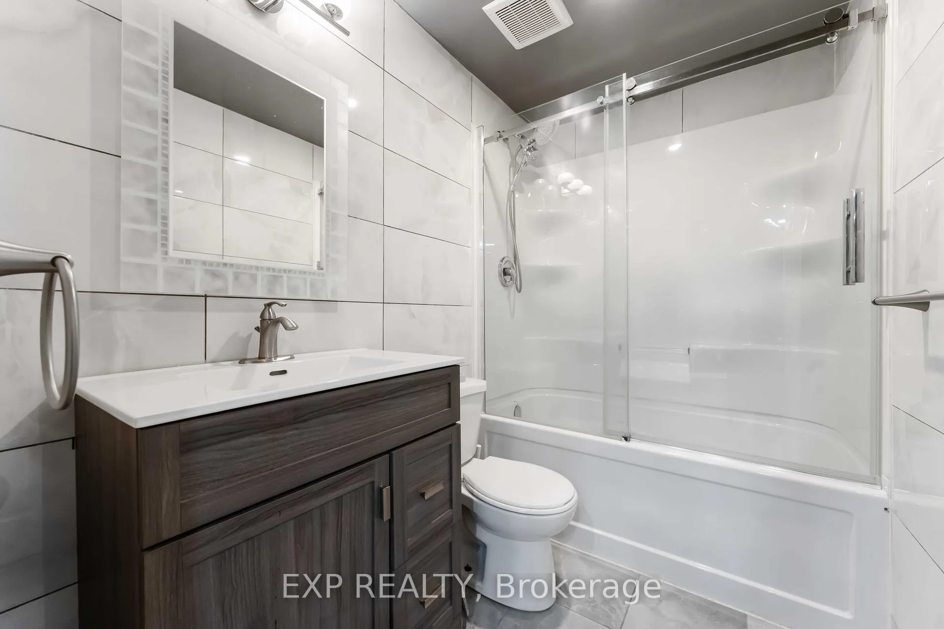 Photo 42 of 226 Par-La-Ville Circle, Ottawa, Stittsville (North) — HOMEH