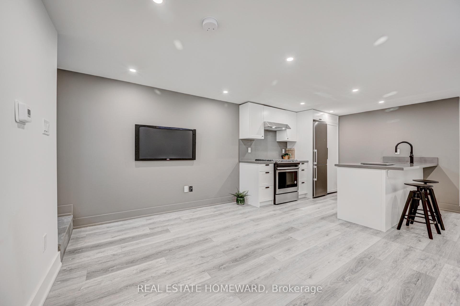 Photo 8 of Unit B, 40 Dewhurst Boulevard, Toronto, Danforth — HOMEH