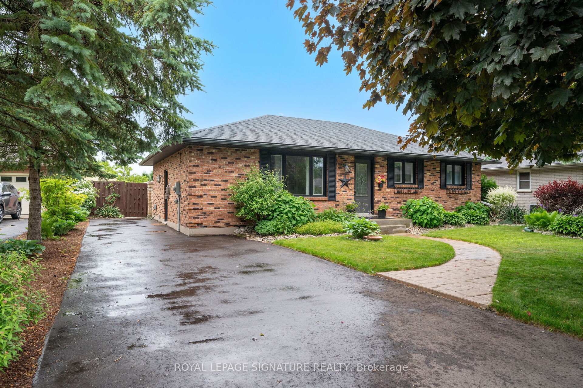 Front of 3 Kamps Crescent