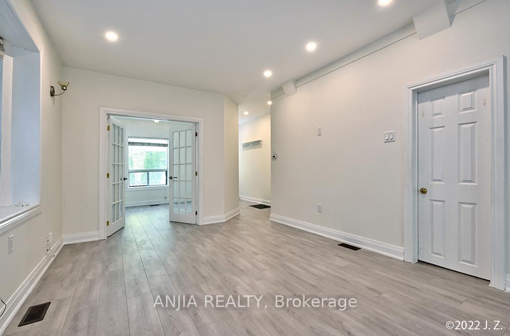 Photo 4 of Unit Upper, 21 Wroxeter Avenue, Toronto, Blake-Jones — HOMEH