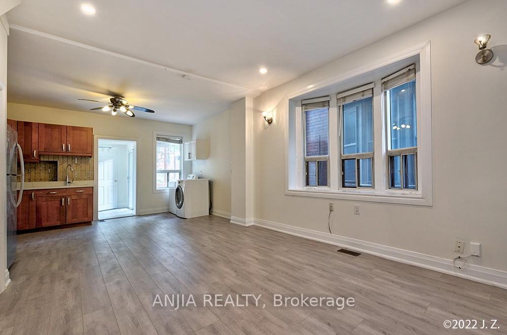 Photo 7 of Unit Upper, 21 Wroxeter Avenue, Toronto, Blake-Jones — HOMEH