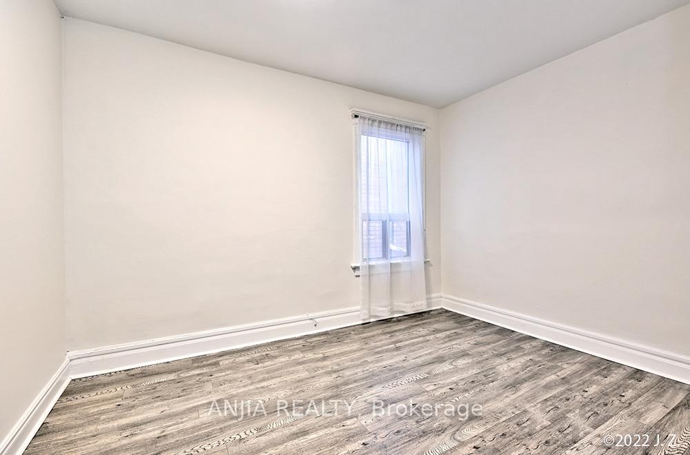 Photo 11 of Unit Upper, 21 Wroxeter Avenue, Toronto, Blake-Jones — HOMEH