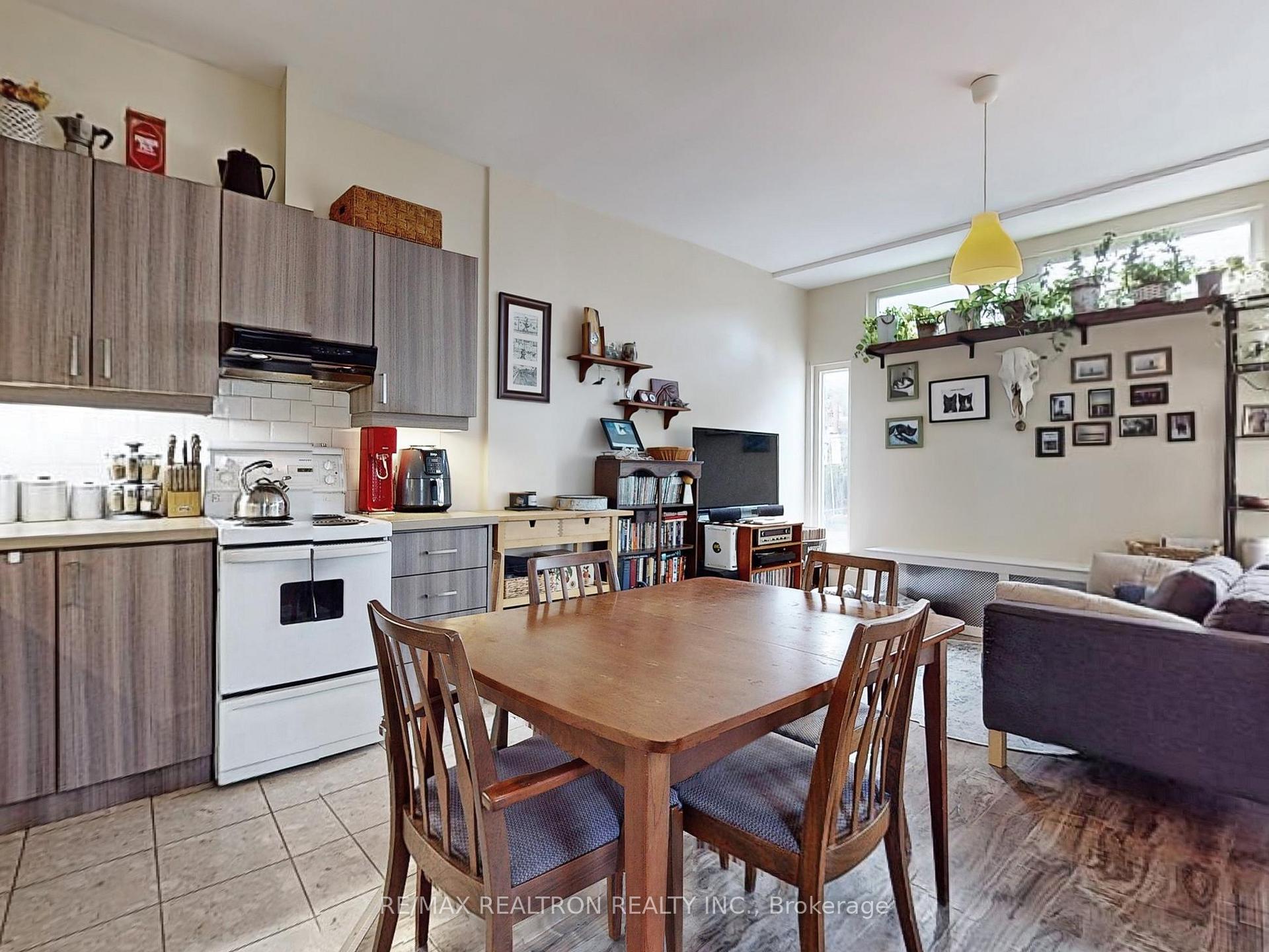 Photo 7 of 203 Rushton Road, Toronto, Wychwood — HOMEH
