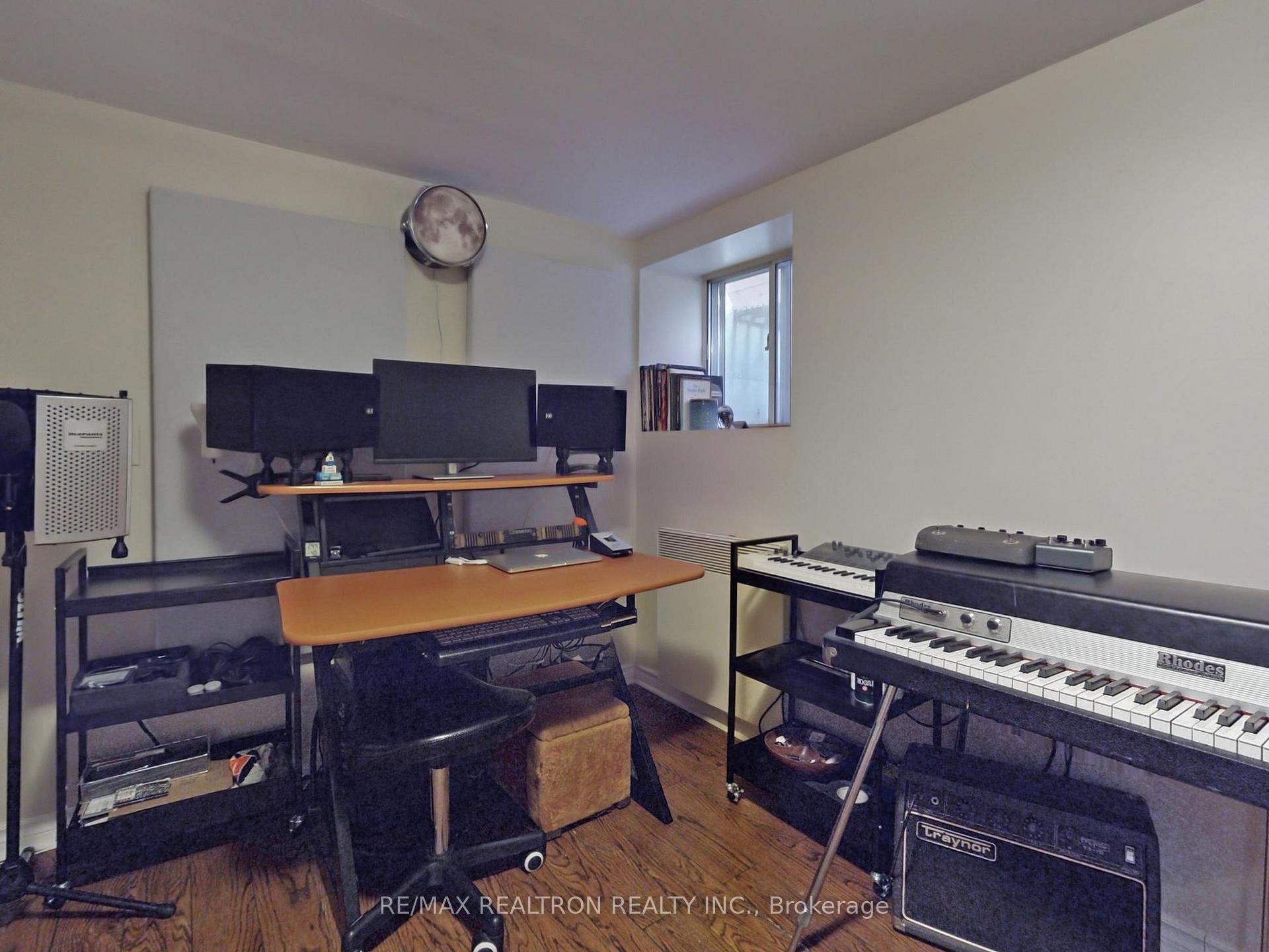 Photo 17 of 203 Rushton Road, Toronto, Wychwood — HOMEH