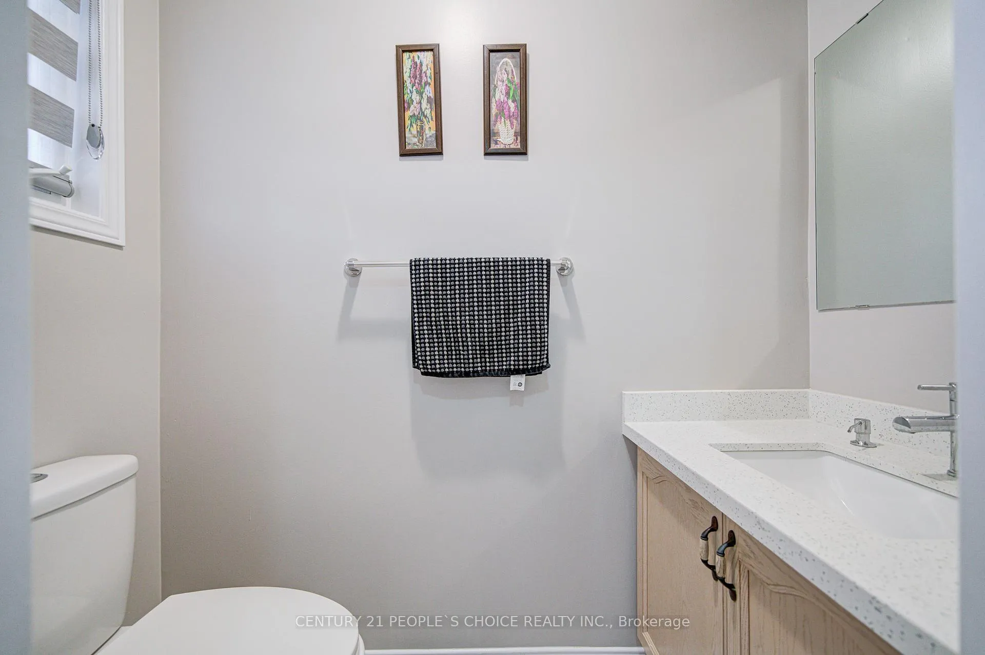 Photo 3 of 72 Zia Dodda Crescent, Brampton, Bram East — HOMEH