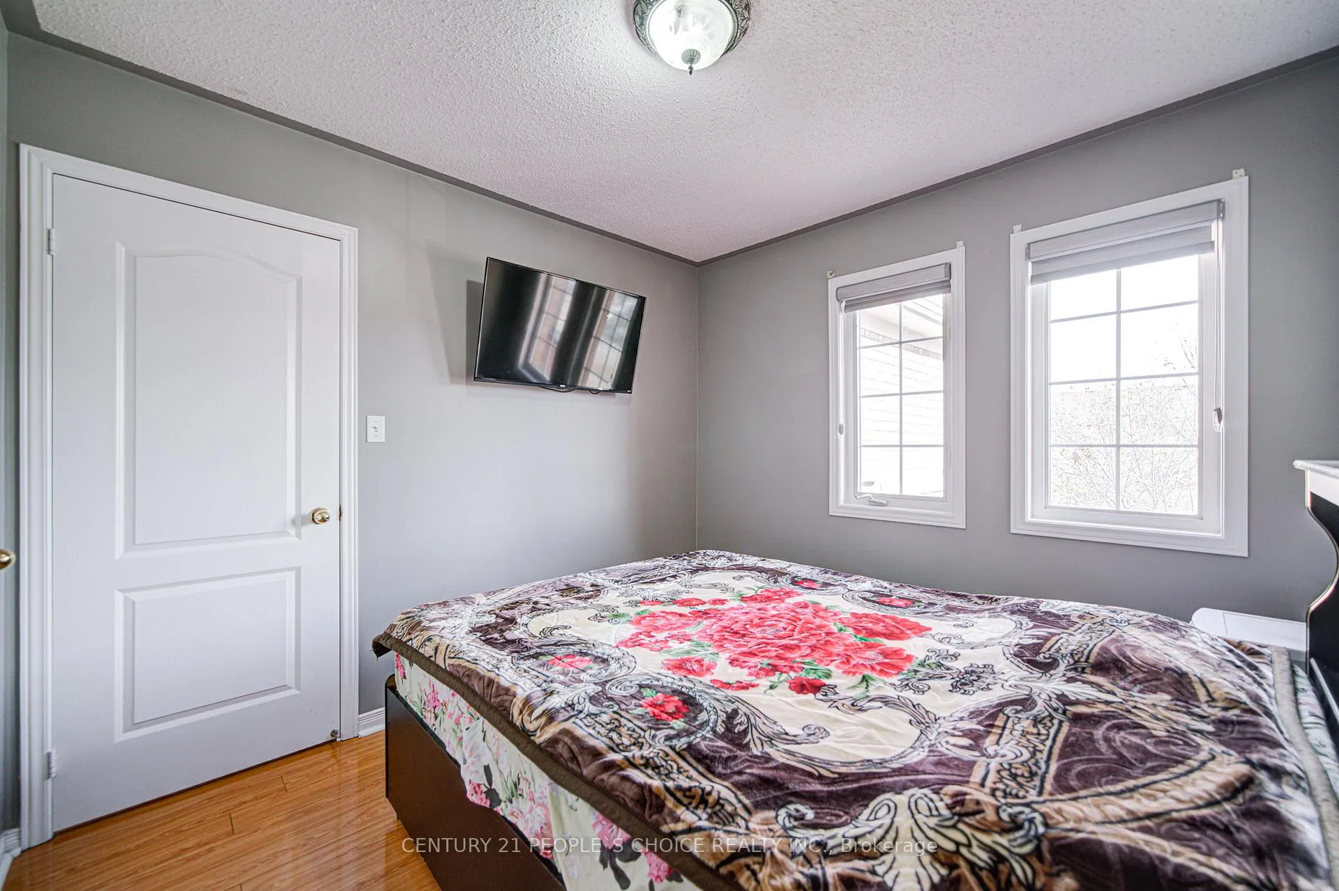 Photo 33 of 72 Zia Dodda Crescent, Brampton, Bram East — HOMEH