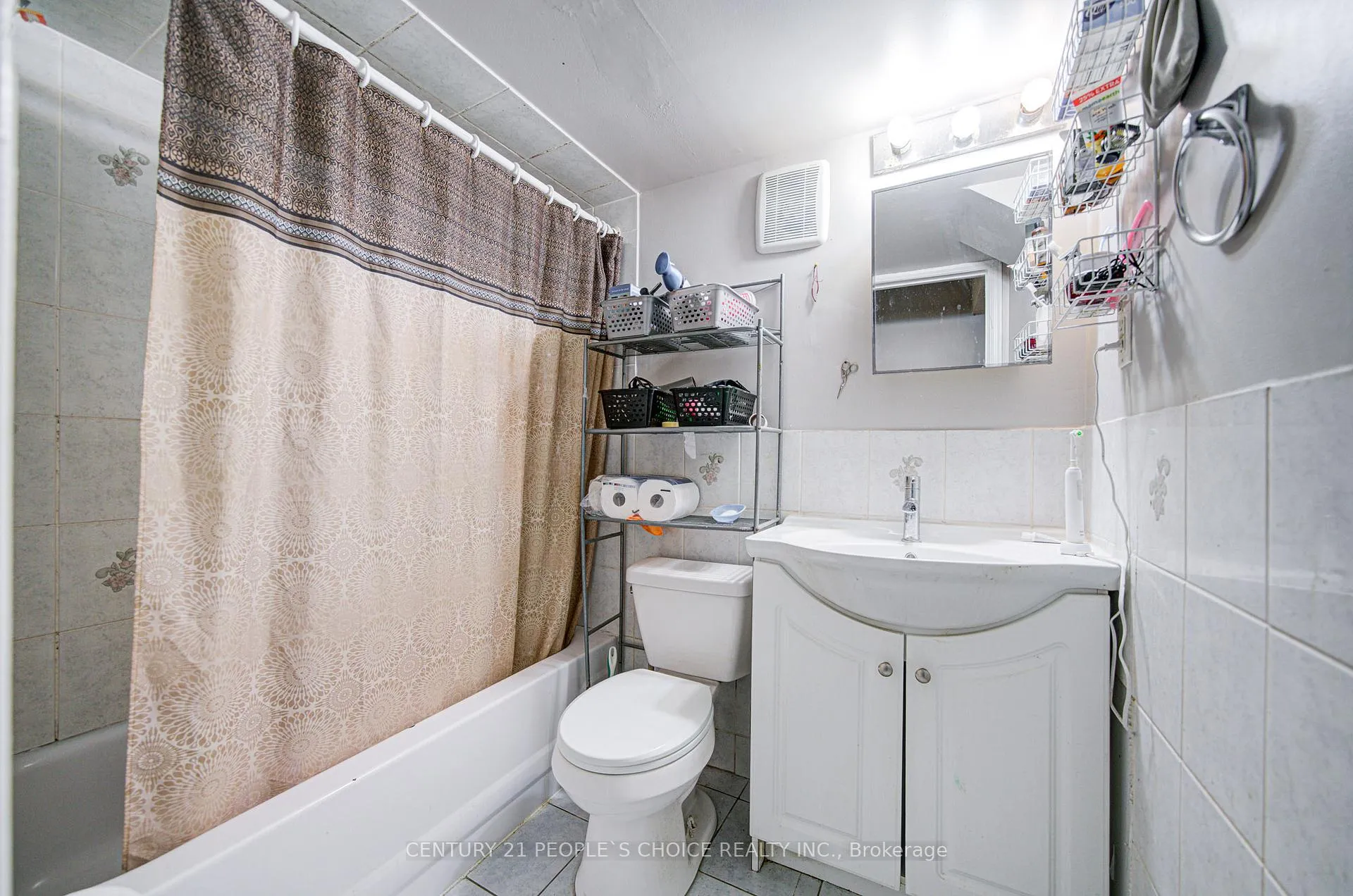 Photo 40 of 72 Zia Dodda Crescent, Brampton, Bram East — HOMEH