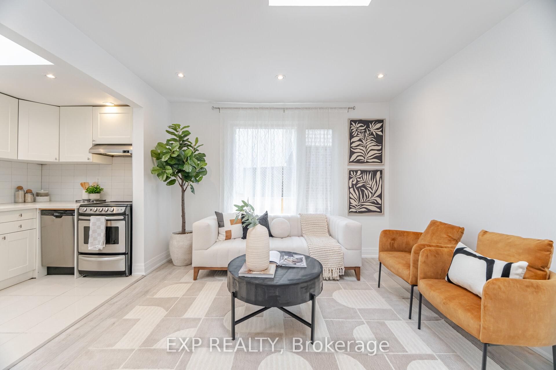 Photo 2 of 48 Orley Avenue, Toronto, Woodbine-Lumsden — HOMEH