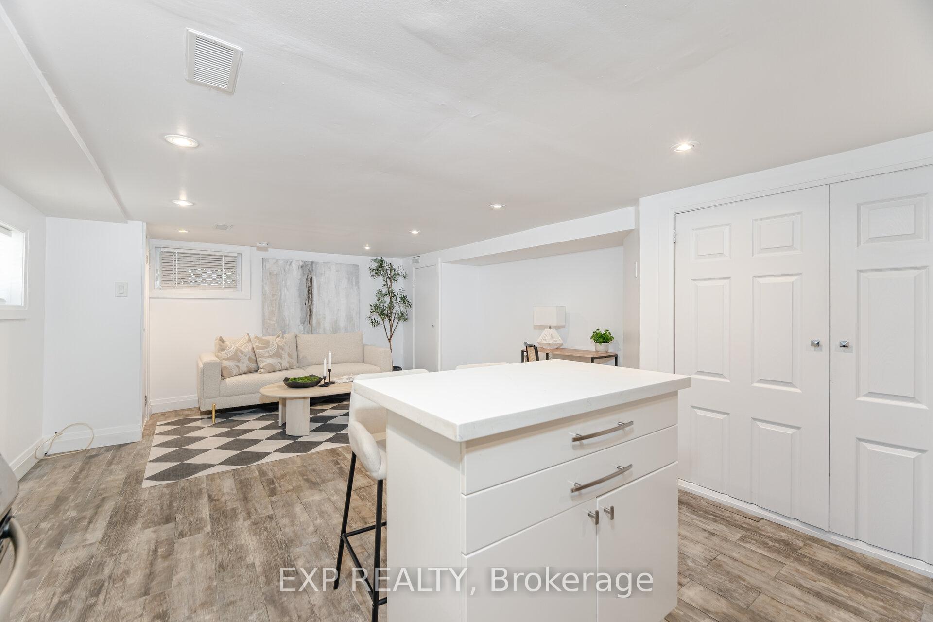 Photo 21 of 48 Orley Avenue, Toronto, Woodbine-Lumsden — HOMEH