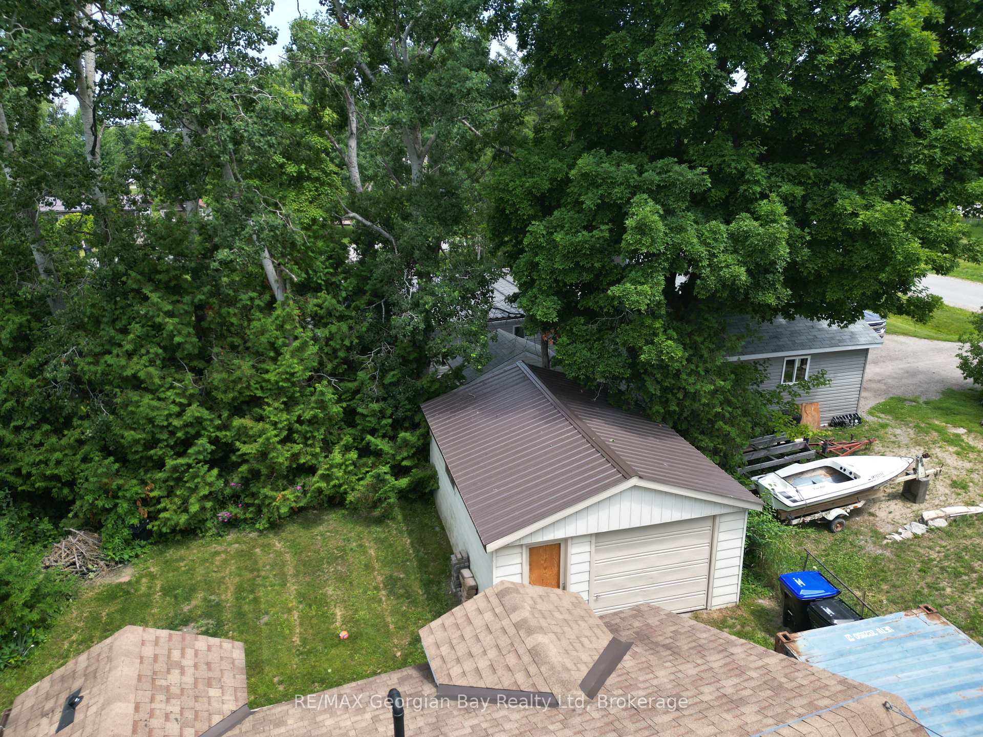 Photo 3 of 37 Yeoger Drive, Tay, Port McNicoll — HOMEH