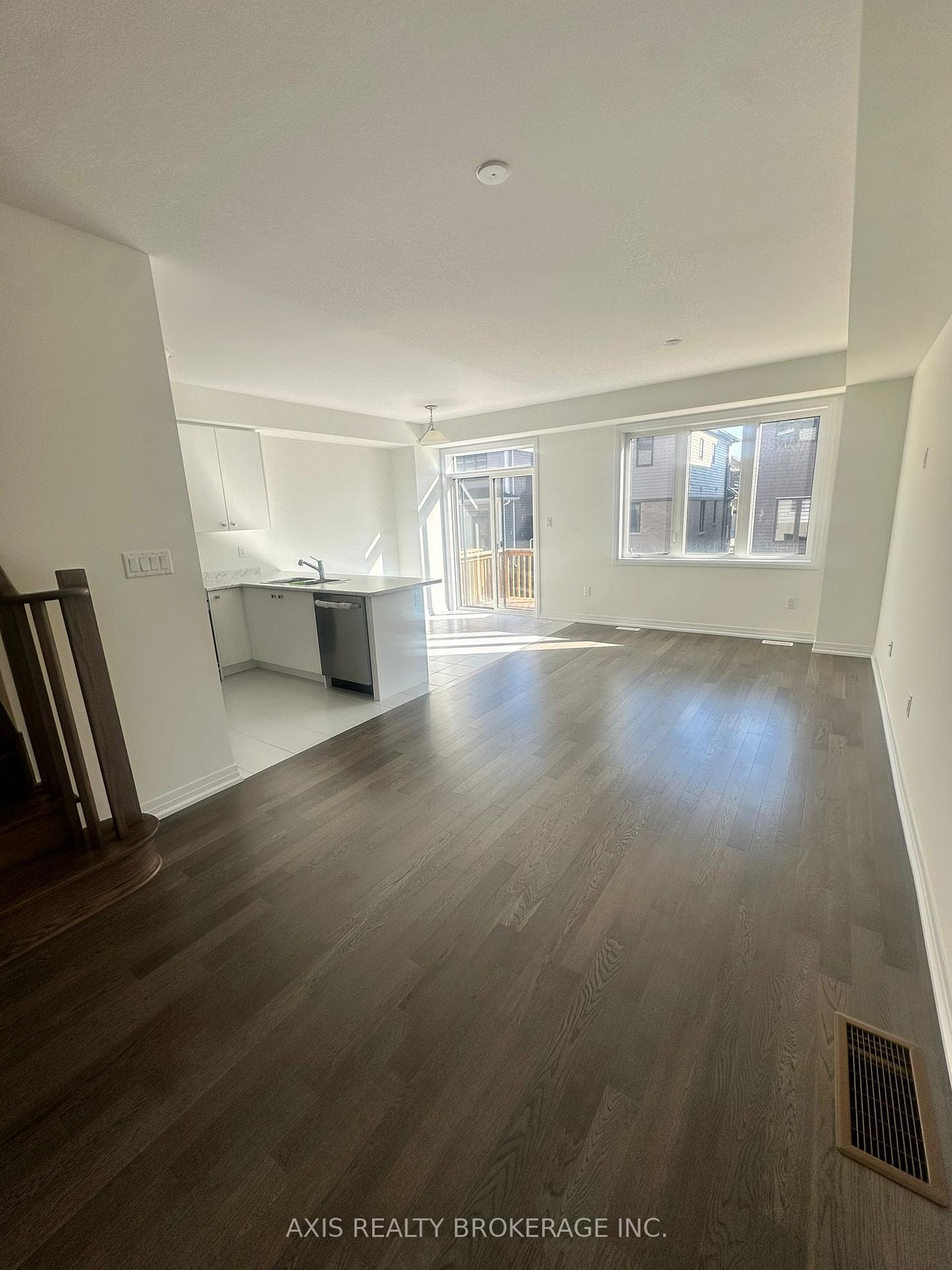 Photo 4 of 61 Brighton Lane, Thorold, Rolling Meadows — HOMEH