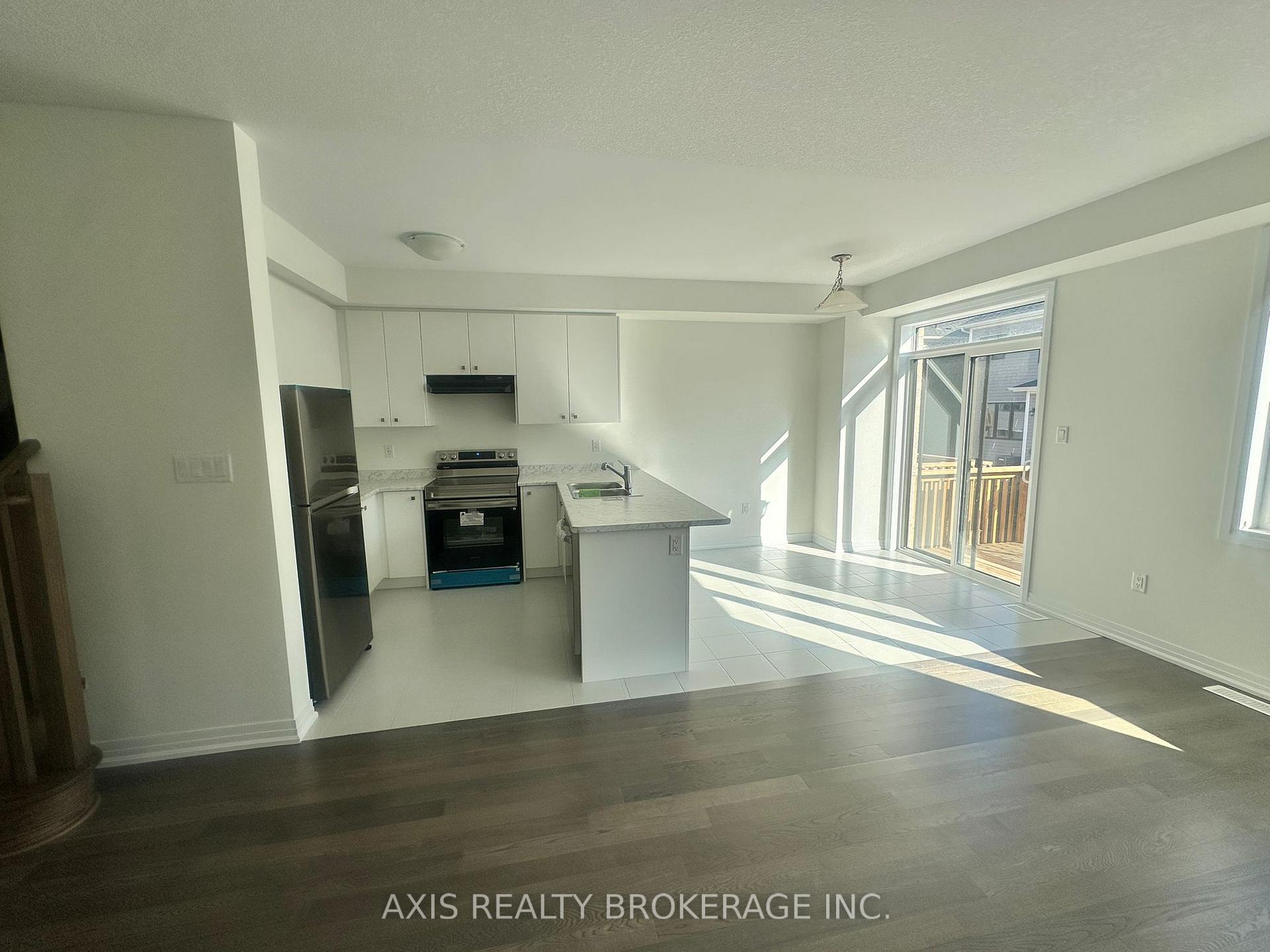 Photo 5 of 61 Brighton Lane, Thorold, Rolling Meadows — HOMEH