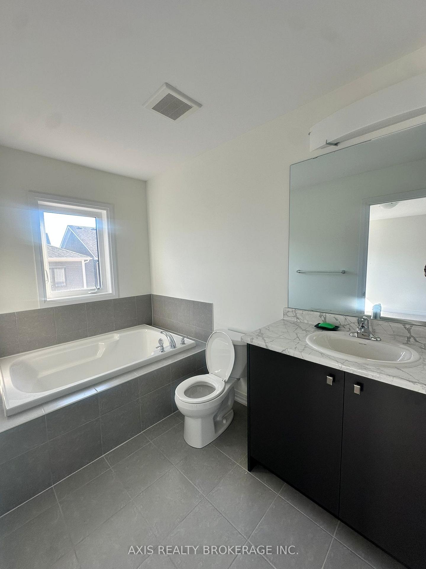 Photo 14 of 61 Brighton Lane, Thorold, Rolling Meadows — HOMEH