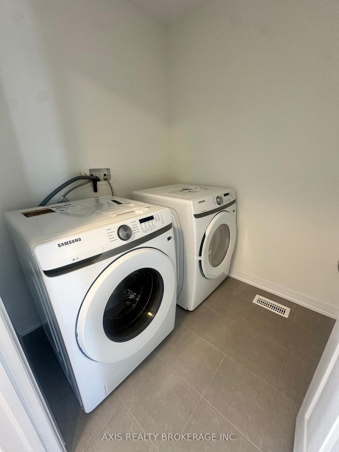 Photo 15 of 61 Brighton Lane, Thorold, Rolling Meadows — HOMEH
