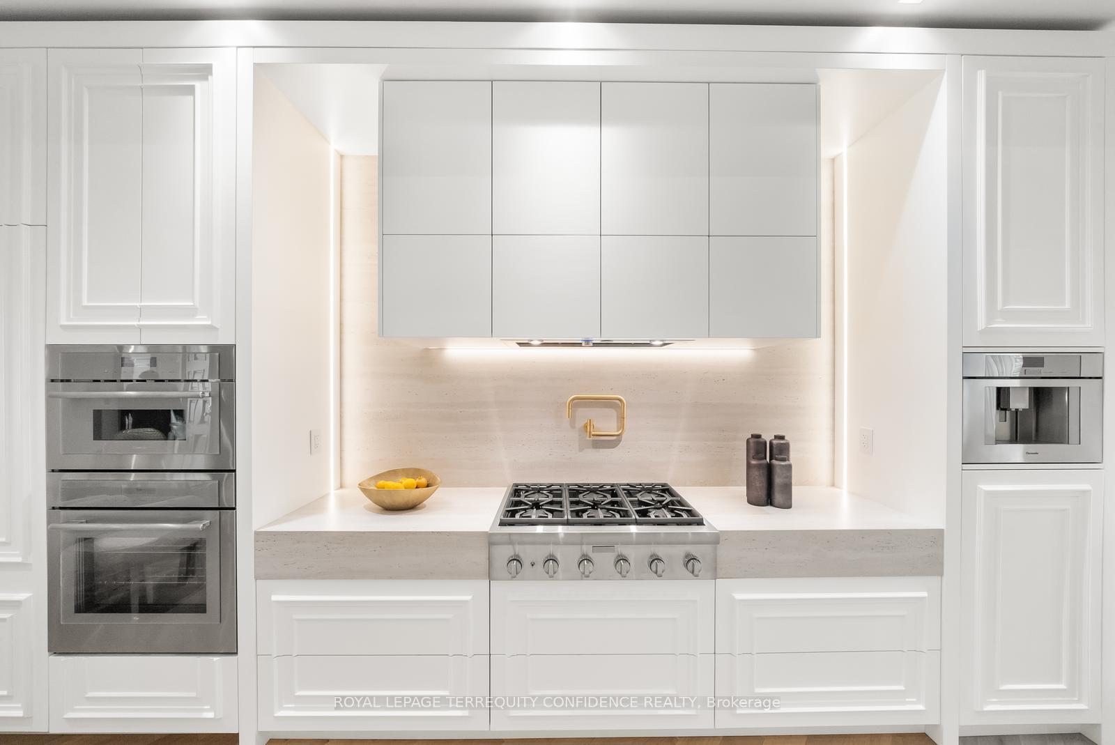 Photo 10 of 9 Blong Avenue, Toronto, South Riverdale — HOMEH