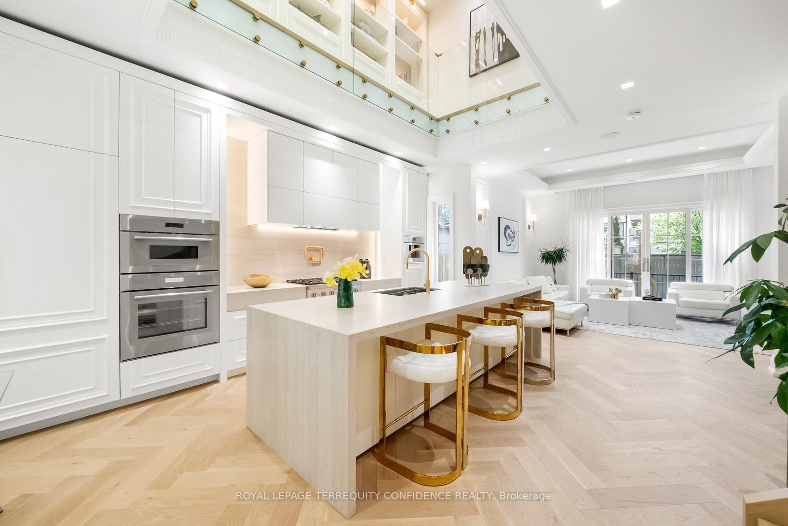 Photo 11 of 9 Blong Avenue, Toronto, South Riverdale — HOMEH