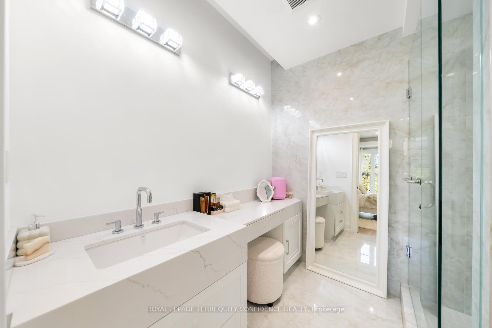 Photo 25 of 9 Blong Avenue, Toronto, South Riverdale — HOMEH