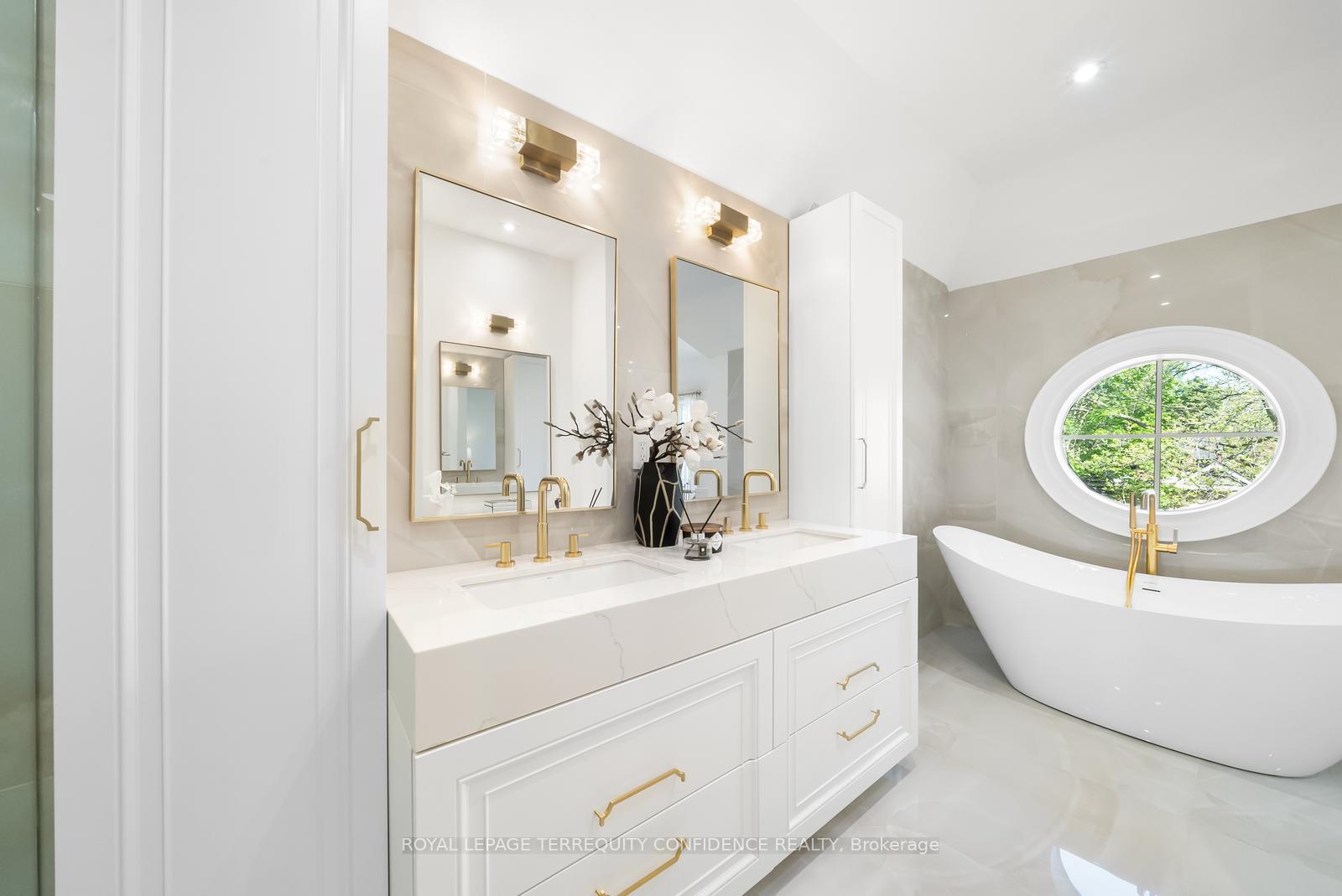 Photo 36 of 9 Blong Avenue, Toronto, South Riverdale — HOMEH