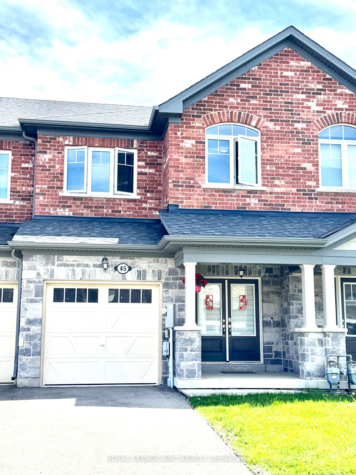 Photo 2 of 45 Sparkle Drive, Thorold, Rolling Meadows — HOMEH