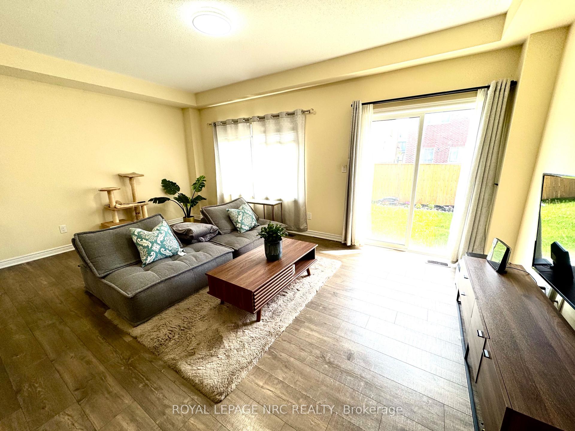 Photo 4 of 45 Sparkle Drive, Thorold, Rolling Meadows — HOMEH
