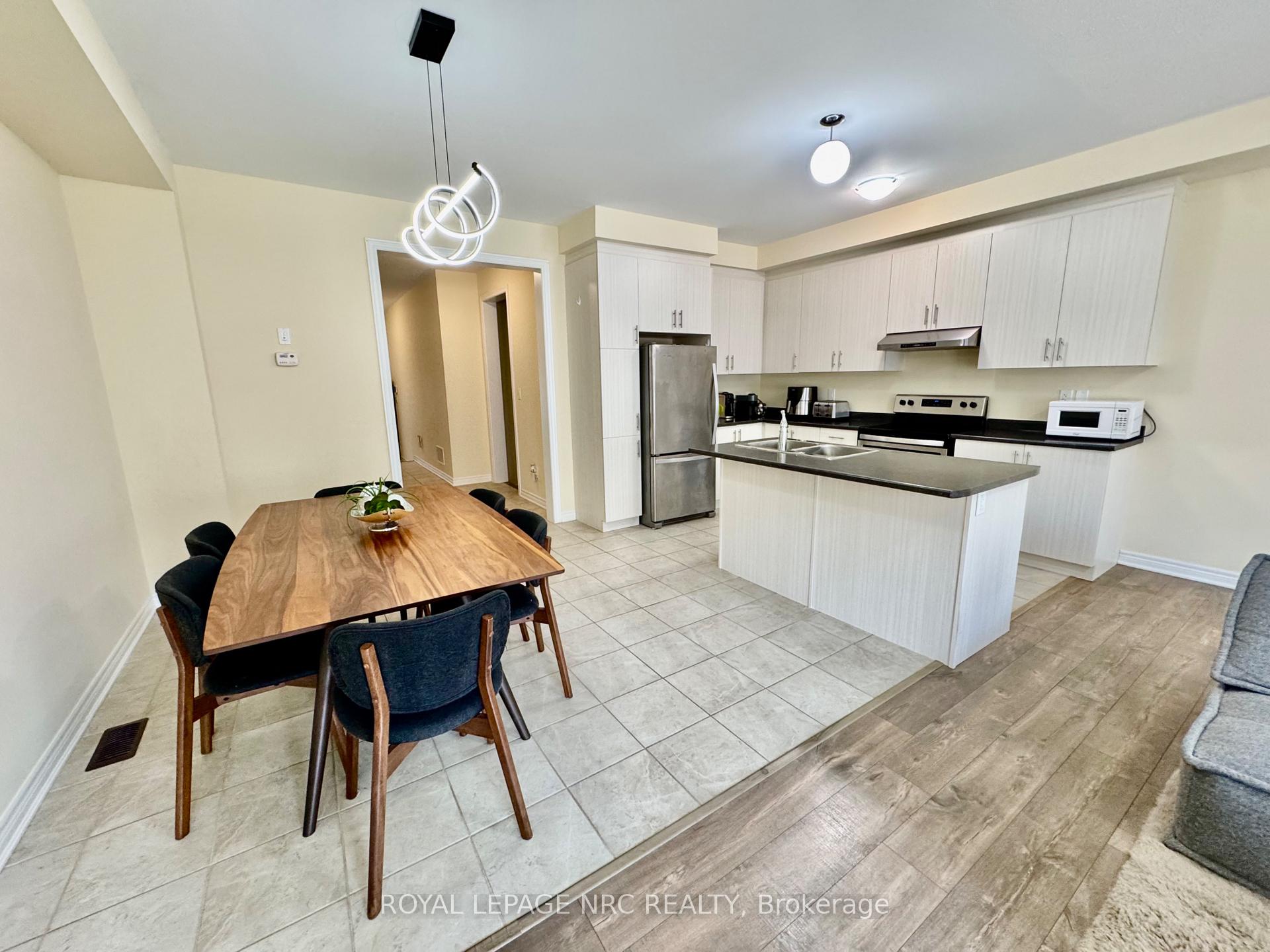 Photo 7 of 45 Sparkle Drive, Thorold, Rolling Meadows — HOMEH