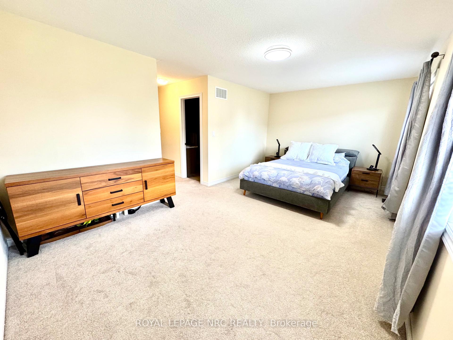 Photo 11 of 45 Sparkle Drive, Thorold, Rolling Meadows — HOMEH