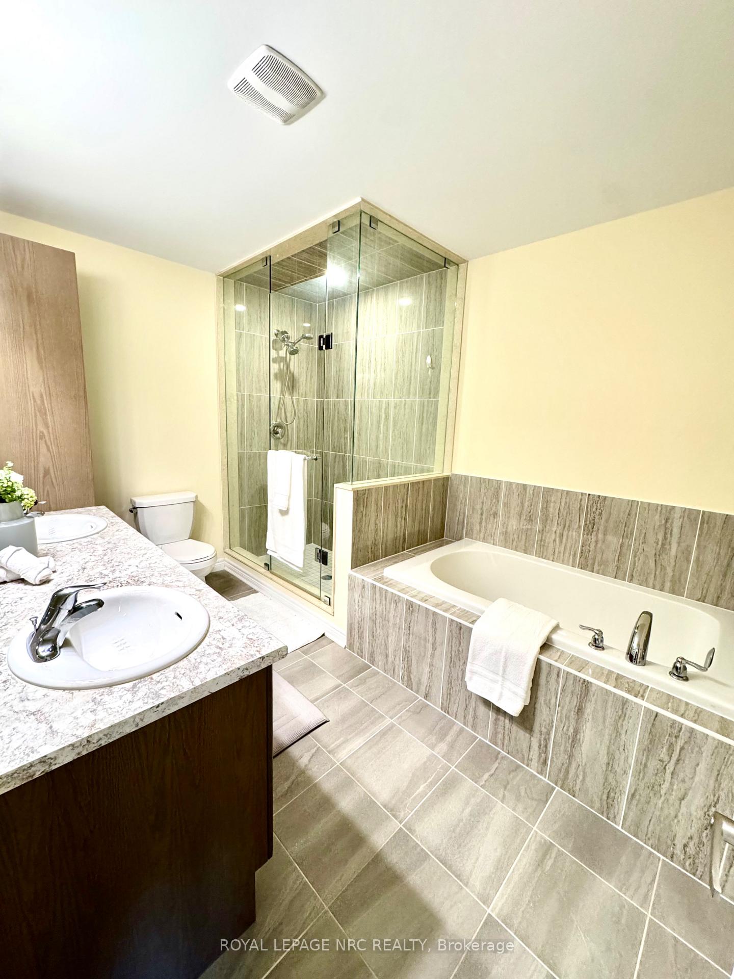 Photo 14 of 45 Sparkle Drive, Thorold, Rolling Meadows — HOMEH
