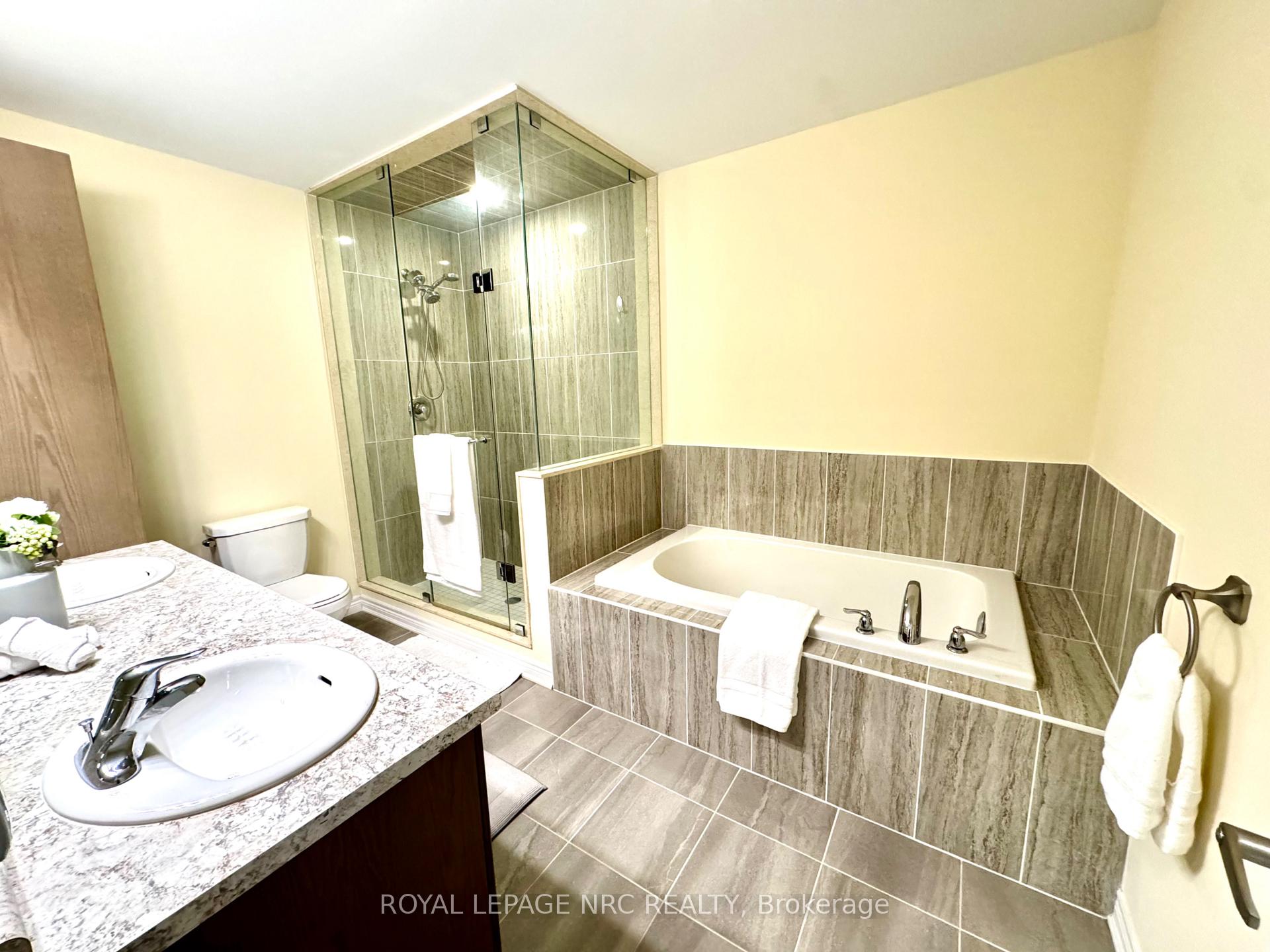 Photo 17 of 45 Sparkle Drive, Thorold, Rolling Meadows — HOMEH