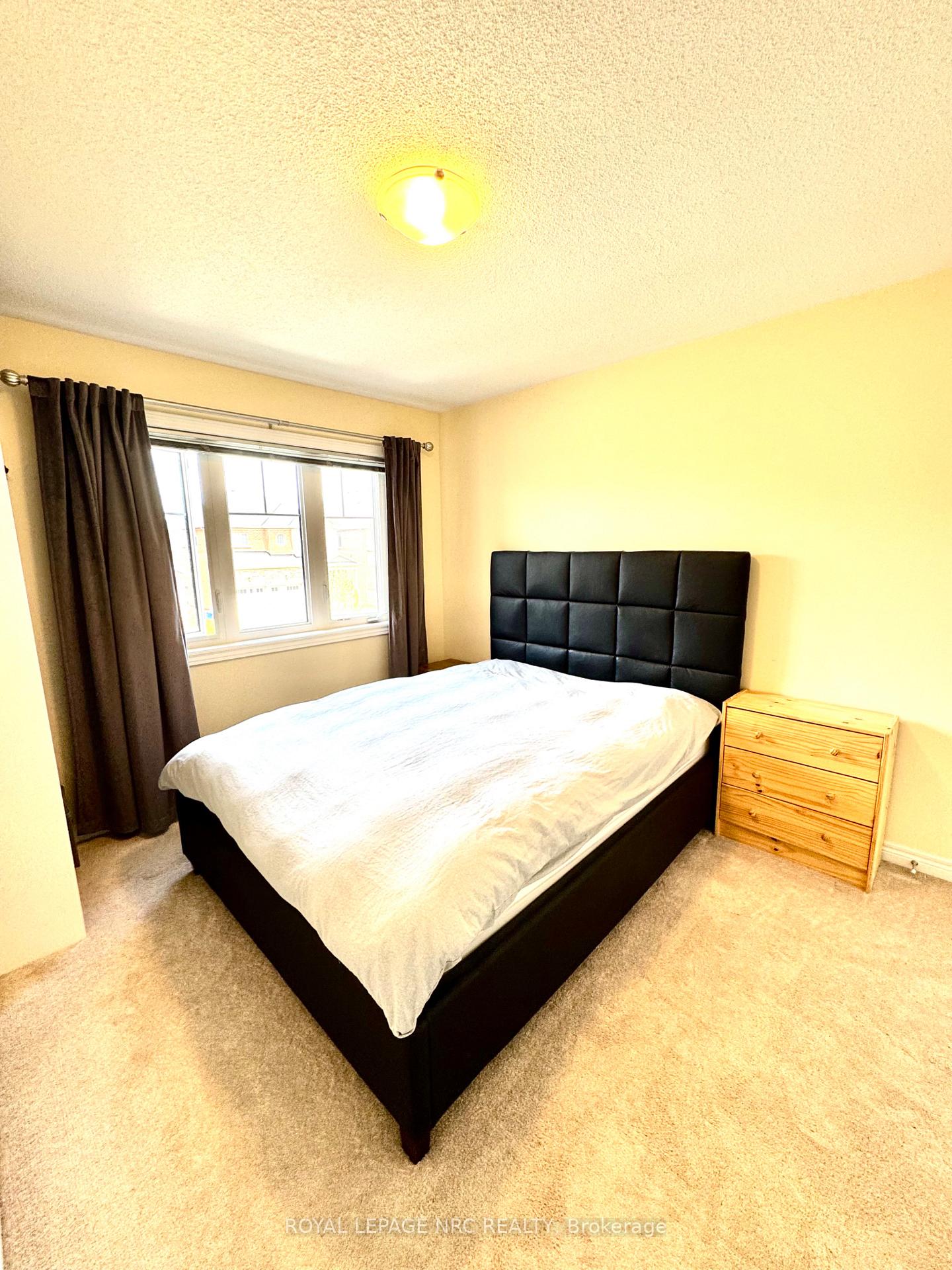 Photo 18 of 45 Sparkle Drive, Thorold, Rolling Meadows — HOMEH