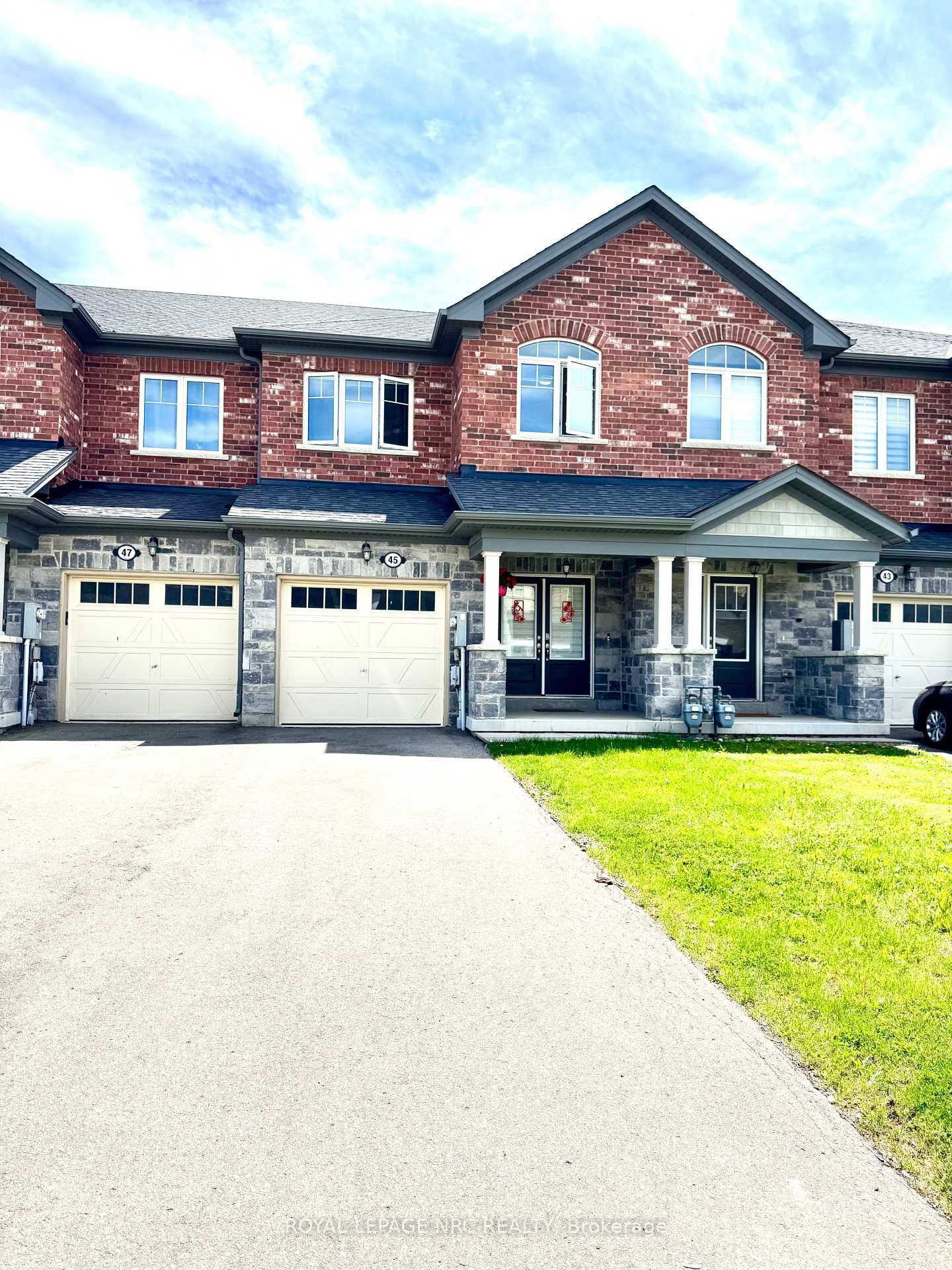 Photo 24 of 45 Sparkle Drive, Thorold, Rolling Meadows — HOMEH
