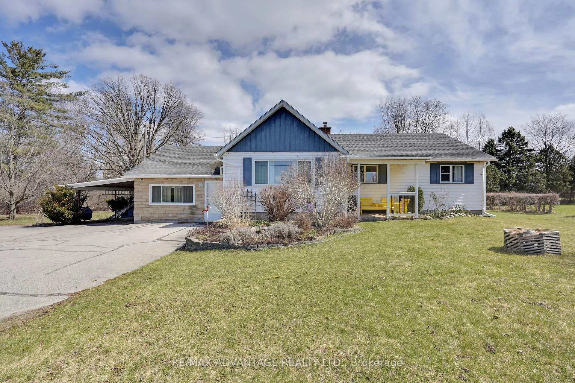 Front of 2678 Dorchester Road