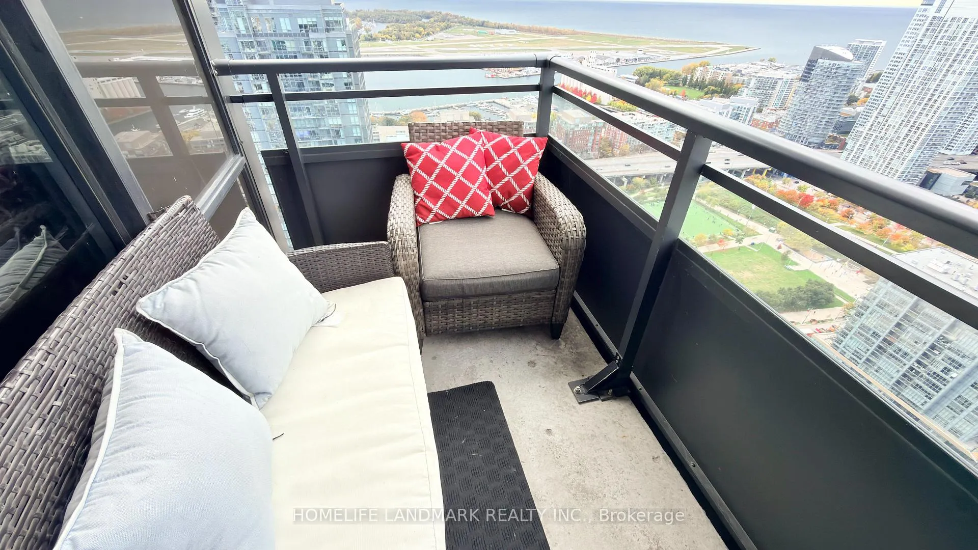 Photo 13 of Unit 4808, 25 Telegram Mews, Toronto, Waterfront Communities — HOMEH