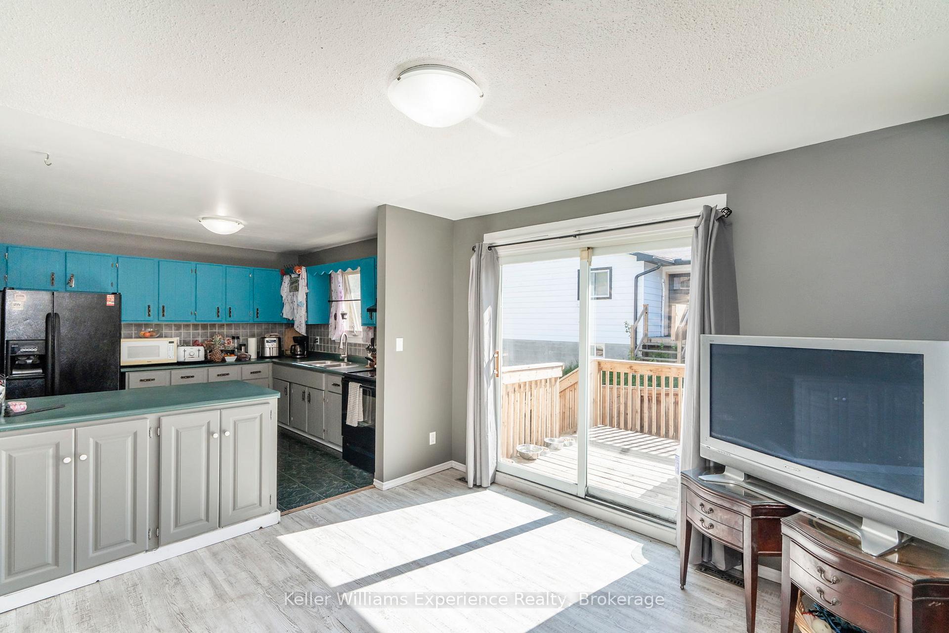 Photo 3 of 487 Nottingham Street, Tay, Port McNicoll — HOMEH
