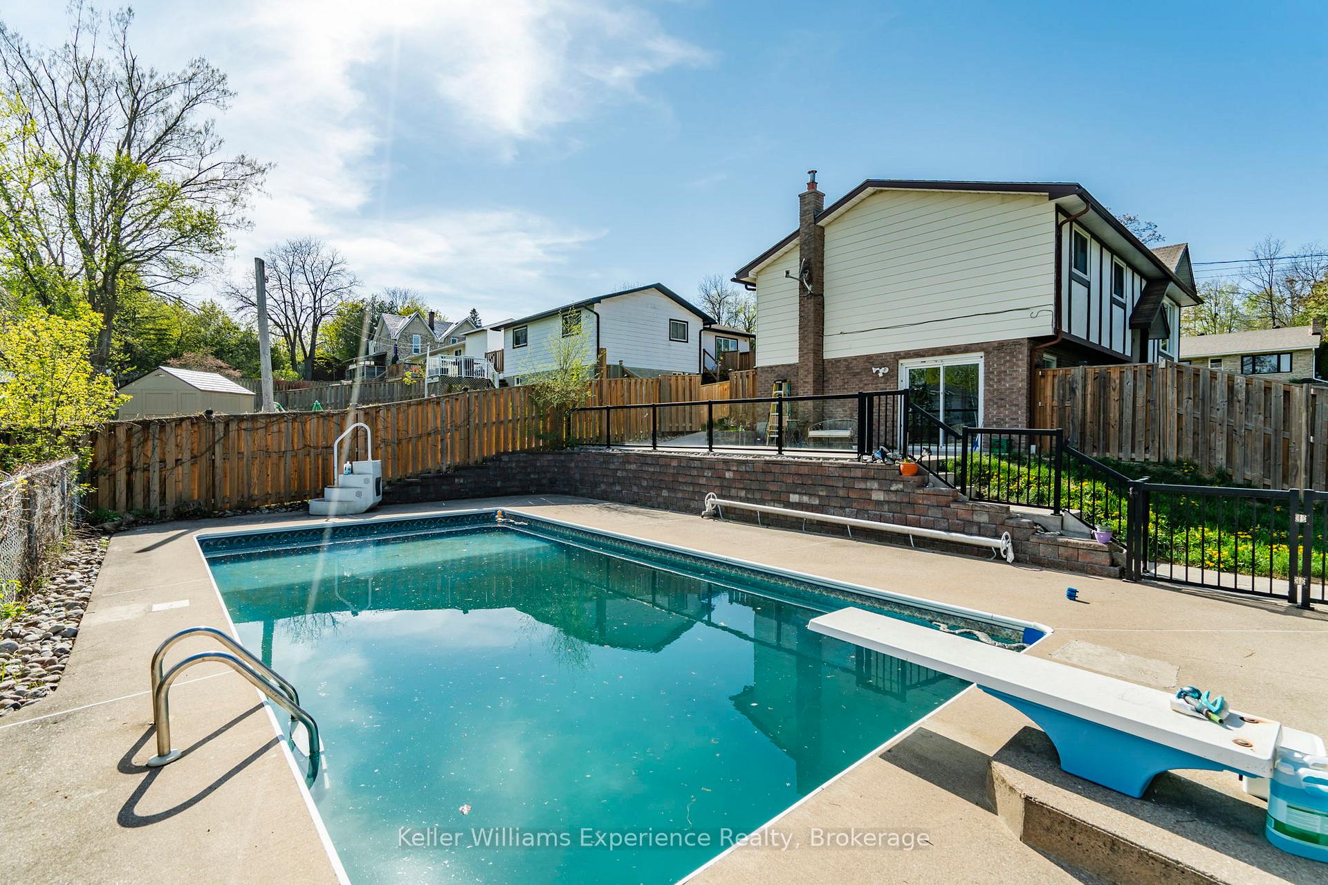 Photo 12 of 487 Nottingham Street, Tay, Port McNicoll — HOMEH