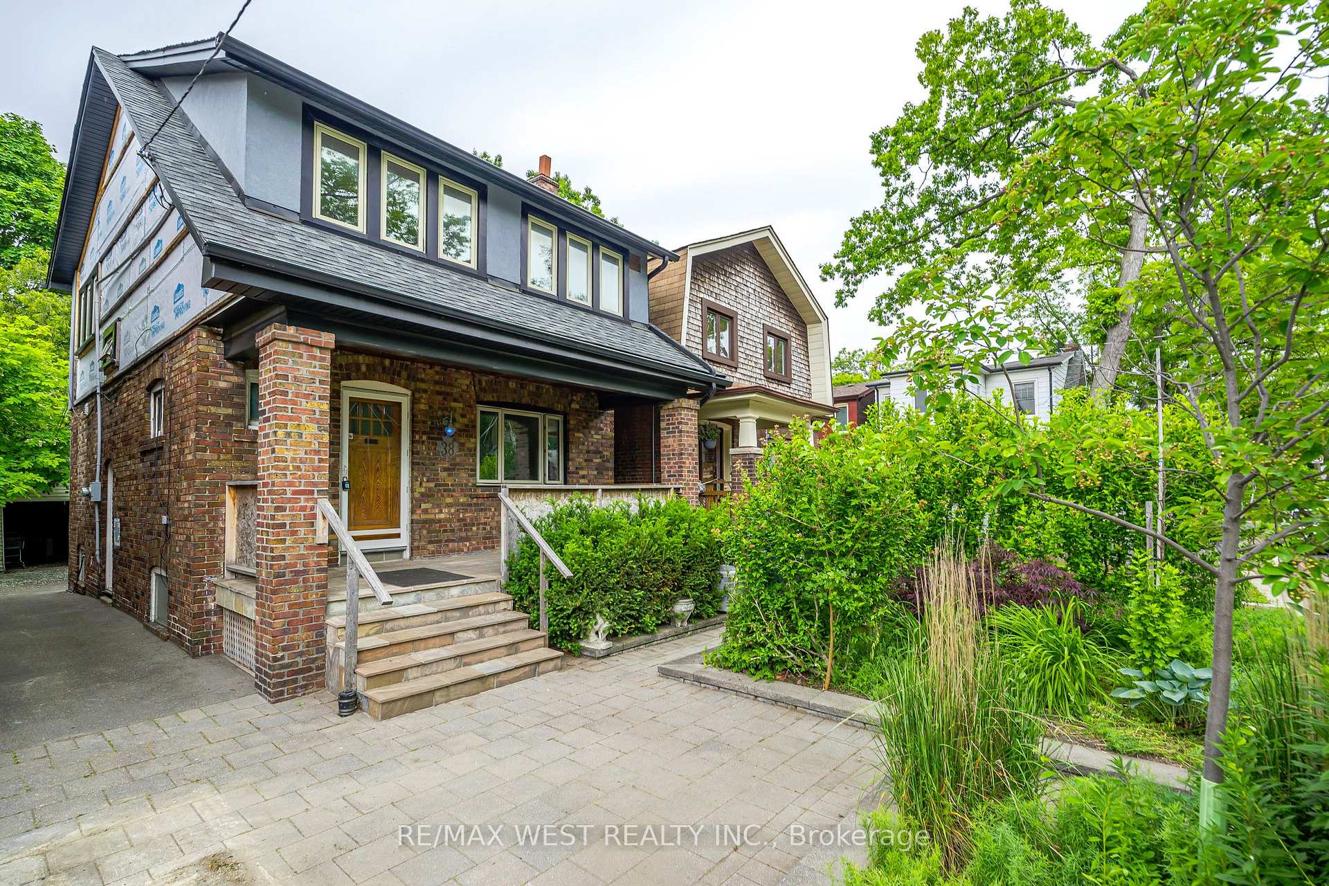 Photo 2 of 38 Beck Avenue, Toronto, East End-Danforth — HOMEH