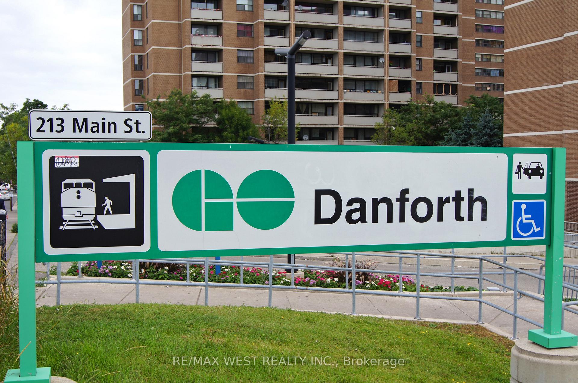 Photo 43 of 38 Beck Avenue, Toronto, East End-Danforth — HOMEH