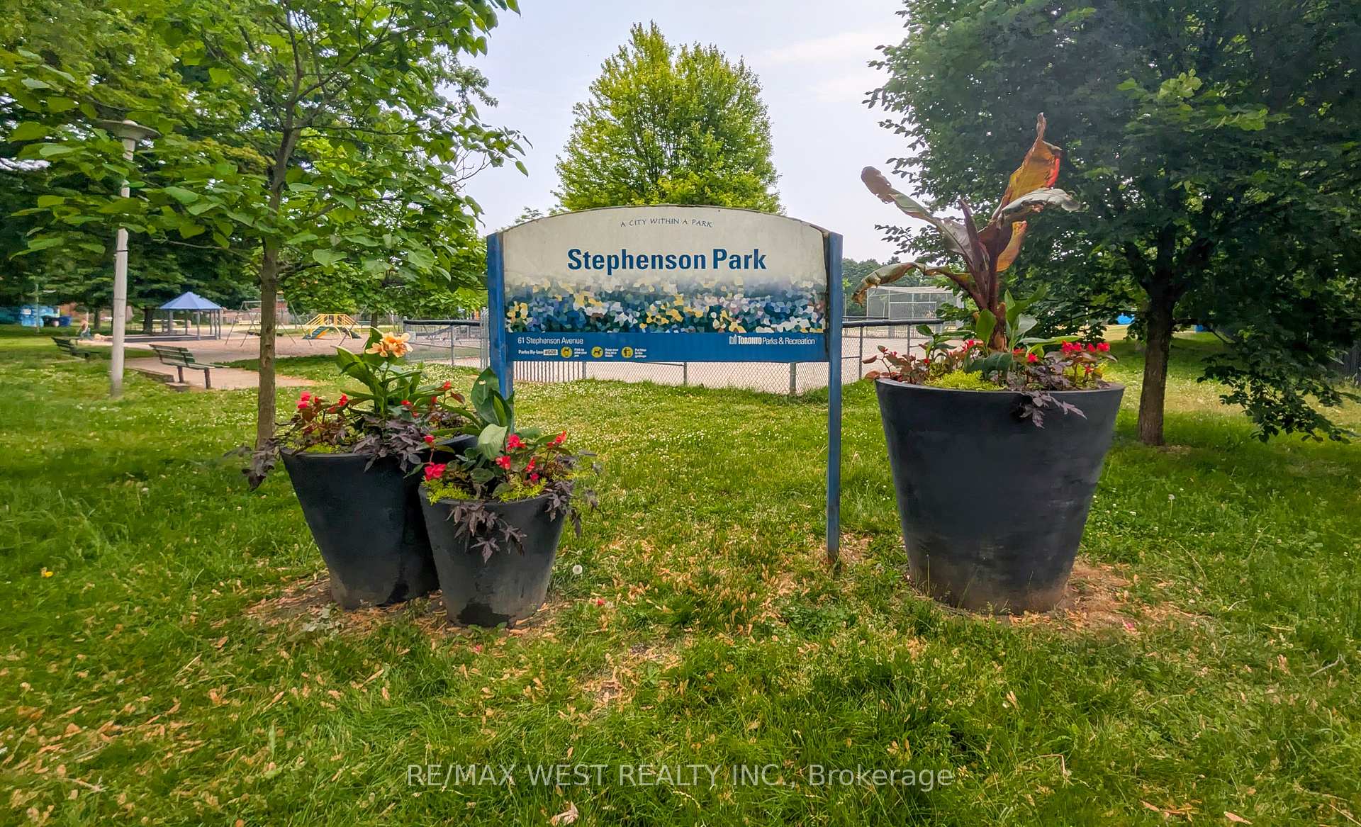 Photo 45 of 38 Beck Avenue, Toronto, East End-Danforth — HOMEH