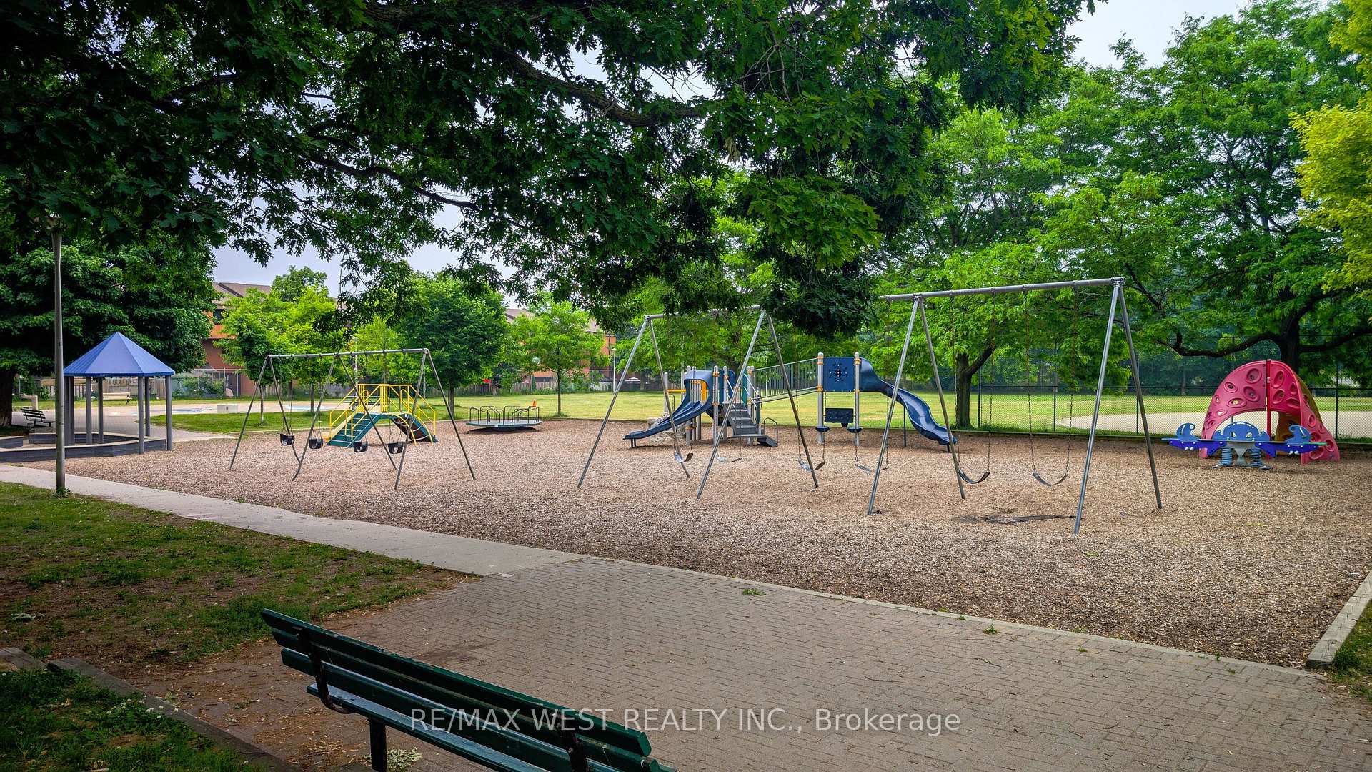Photo 46 of 38 Beck Avenue, Toronto, East End-Danforth — HOMEH