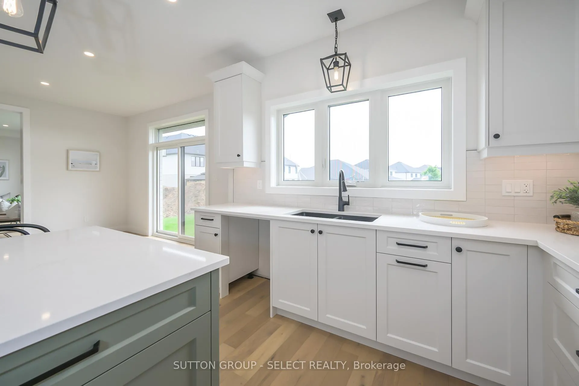 Photo 7 of 138 Harvest Lane, Thames Centre, Dorchester — HOMEH