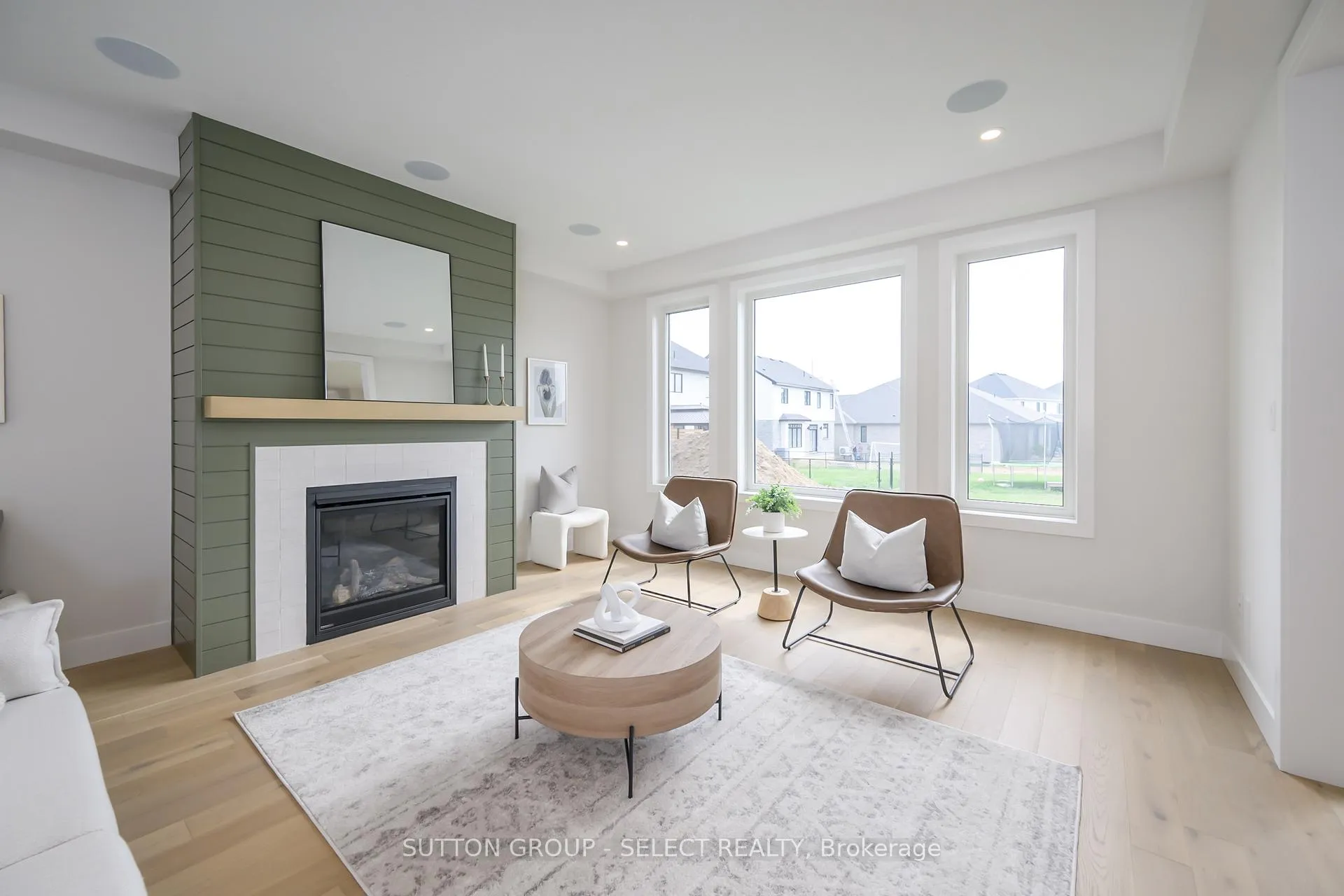 Photo 16 of 138 Harvest Lane, Thames Centre, Dorchester — HOMEH