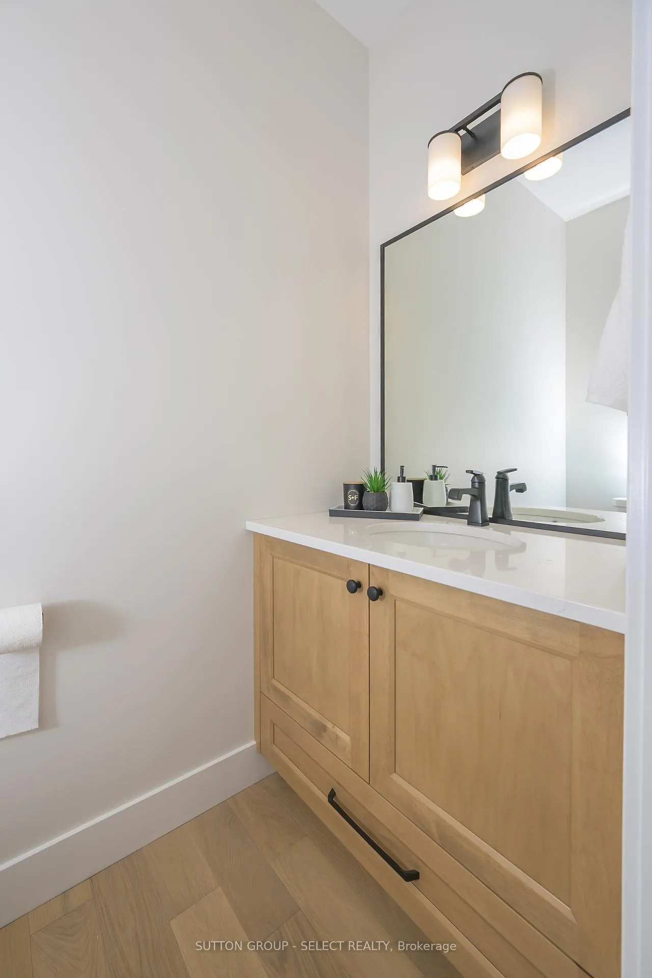 Photo 19 of 138 Harvest Lane, Thames Centre, Dorchester — HOMEH