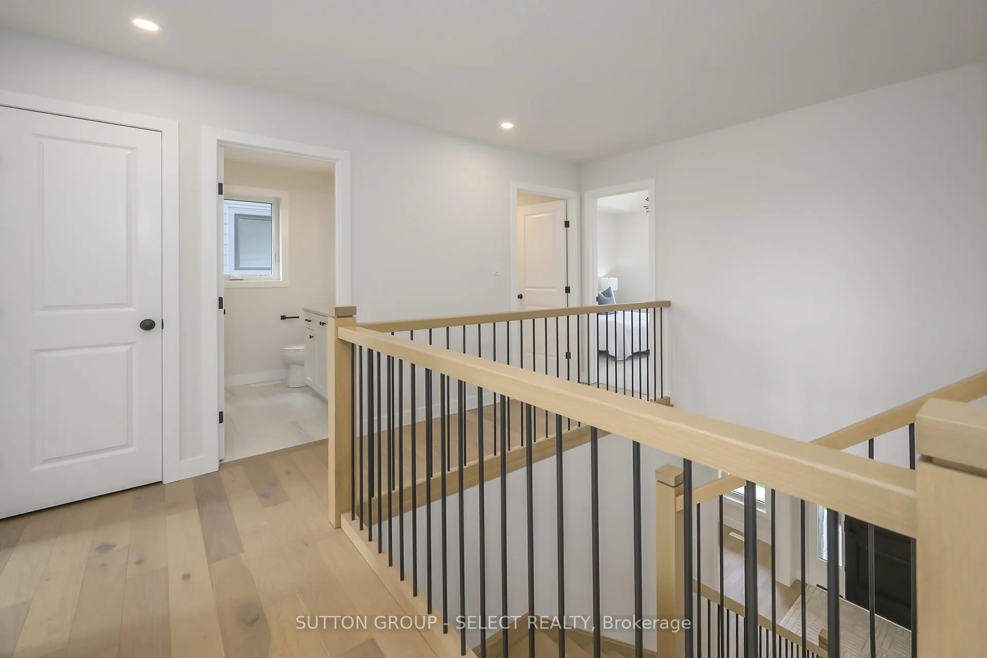 Photo 20 of 138 Harvest Lane, Thames Centre, Dorchester — HOMEH