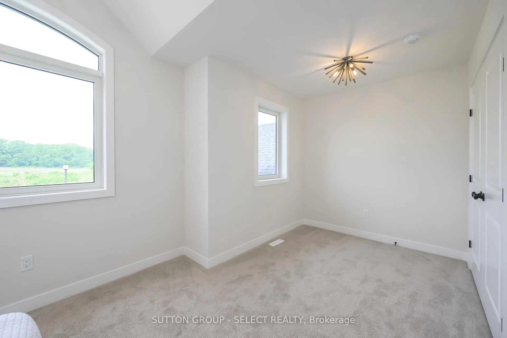 Photo 30 of 138 Harvest Lane, Thames Centre, Dorchester — HOMEH