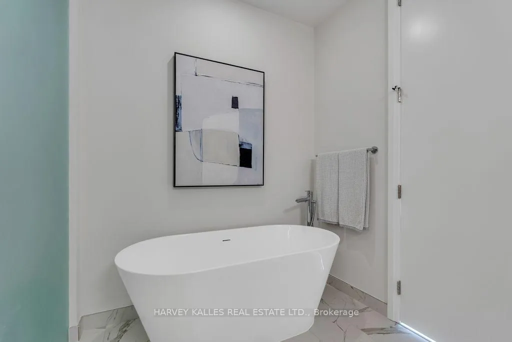 Photo 16 of Unit 2003, 33 Frederick Todd Way, Toronto, Thorncliffe Park — HOMEH